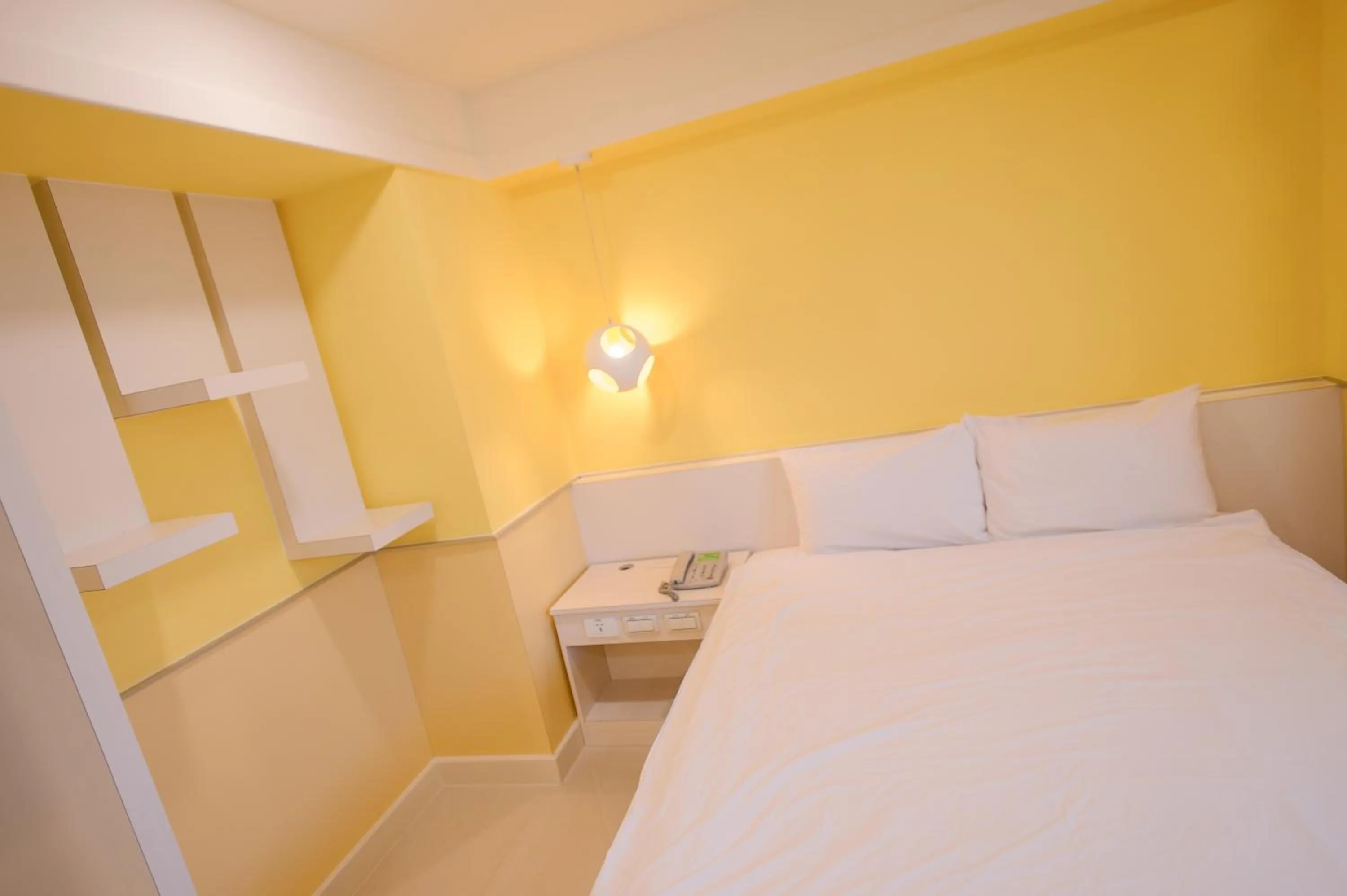 Bed in KIWI-Taichung Station Branch 1