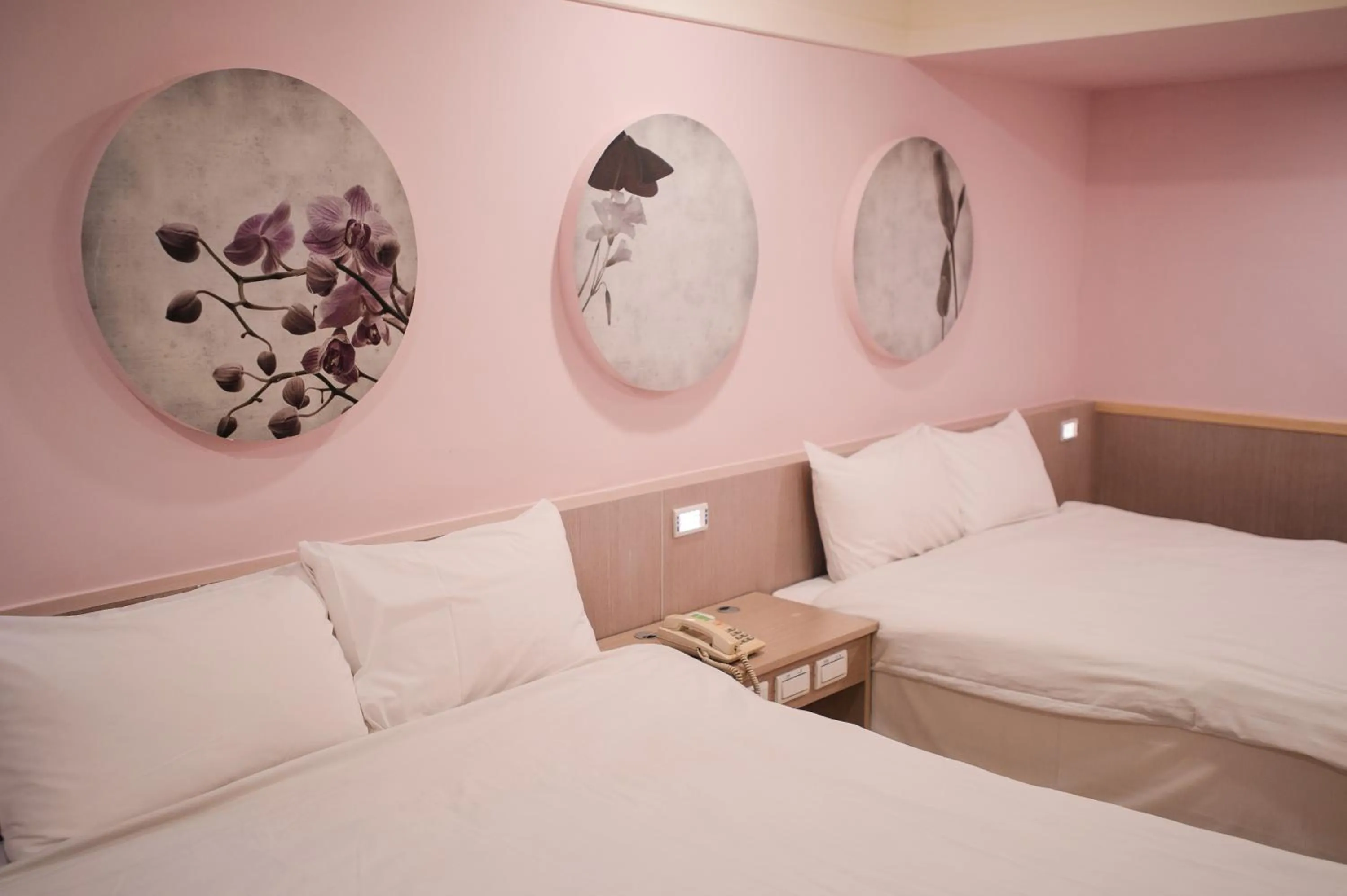 Bed in KIWI-Taichung Station Branch 1