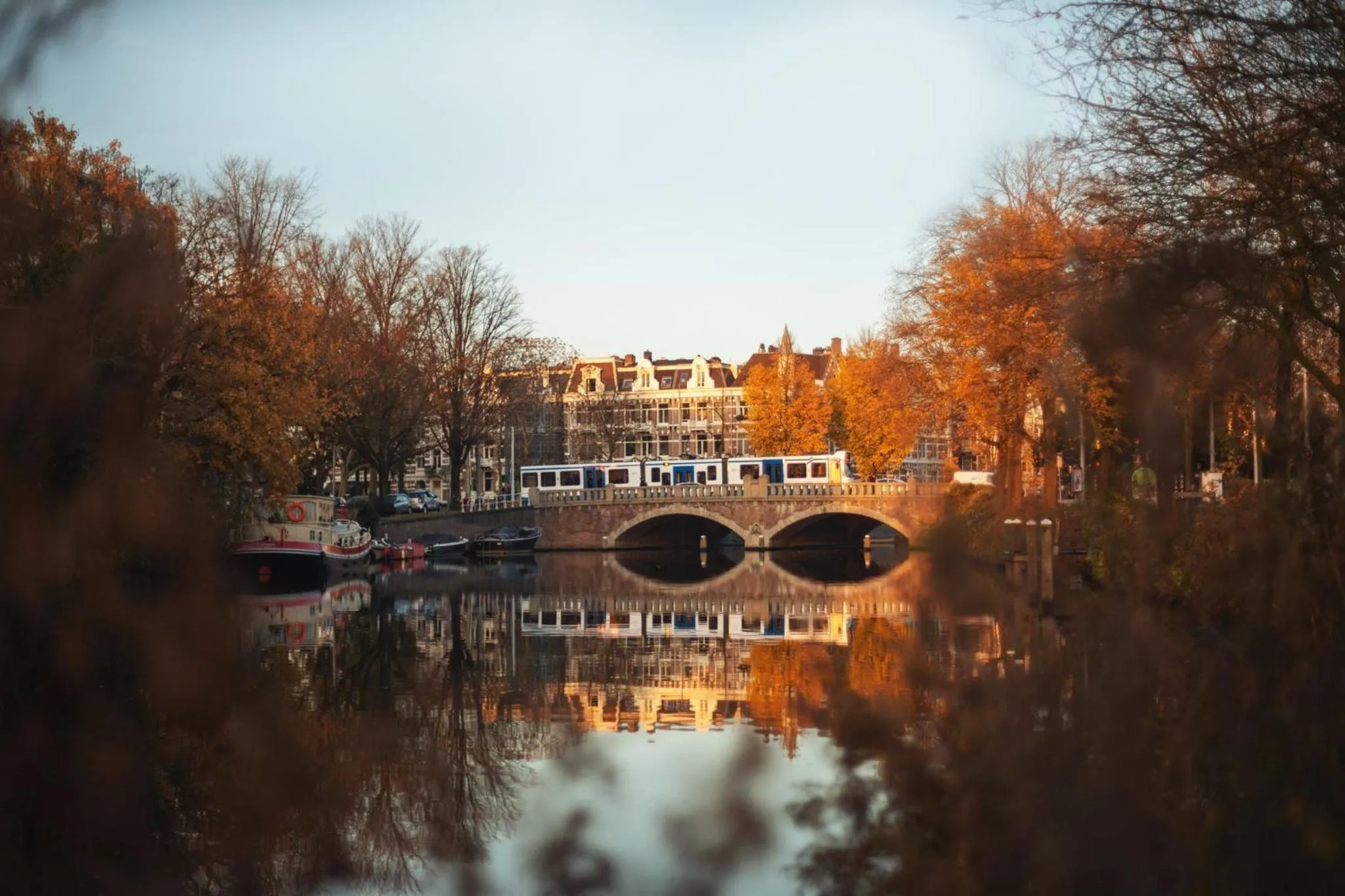 Nearby landmark in Holiday Inn - the niu, Fender Amsterdam