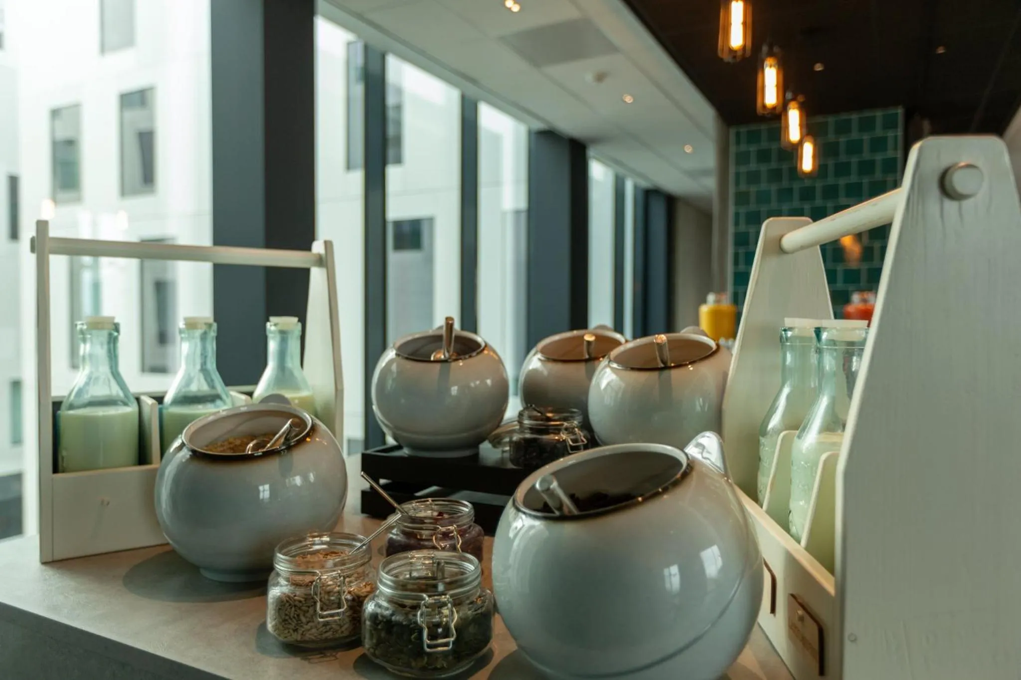 Restaurant/places to eat in Holiday Inn - the niu, Fender Amsterdam