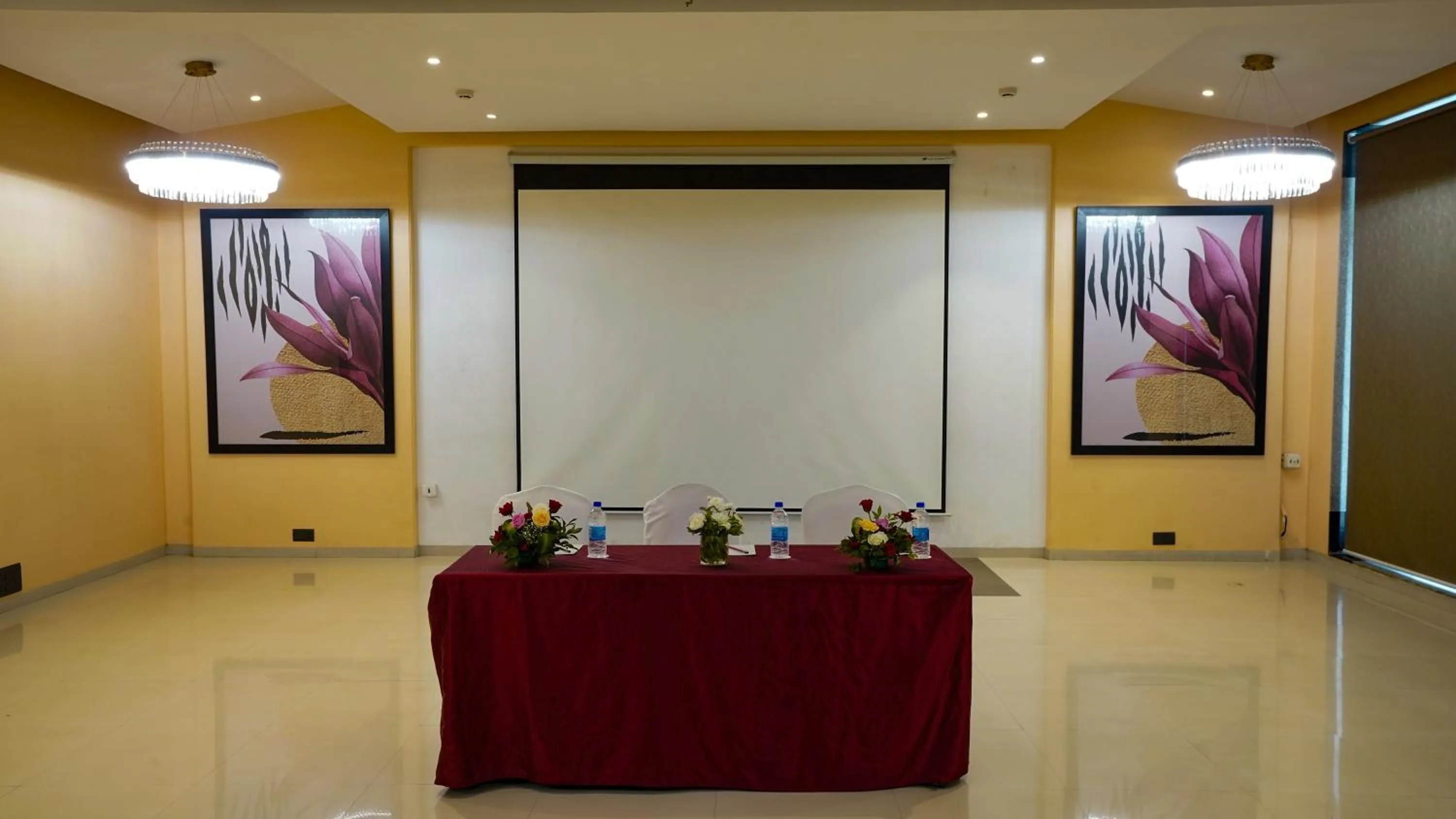 Banquet/Function facilities in 7 Apple Resort, Lonavala