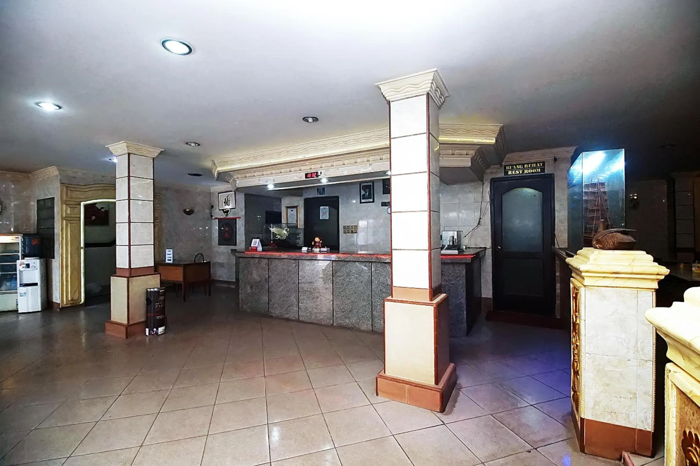 Lobby or reception, Lobby/Reception in OYO 2079 Jambi Raya Hotel
