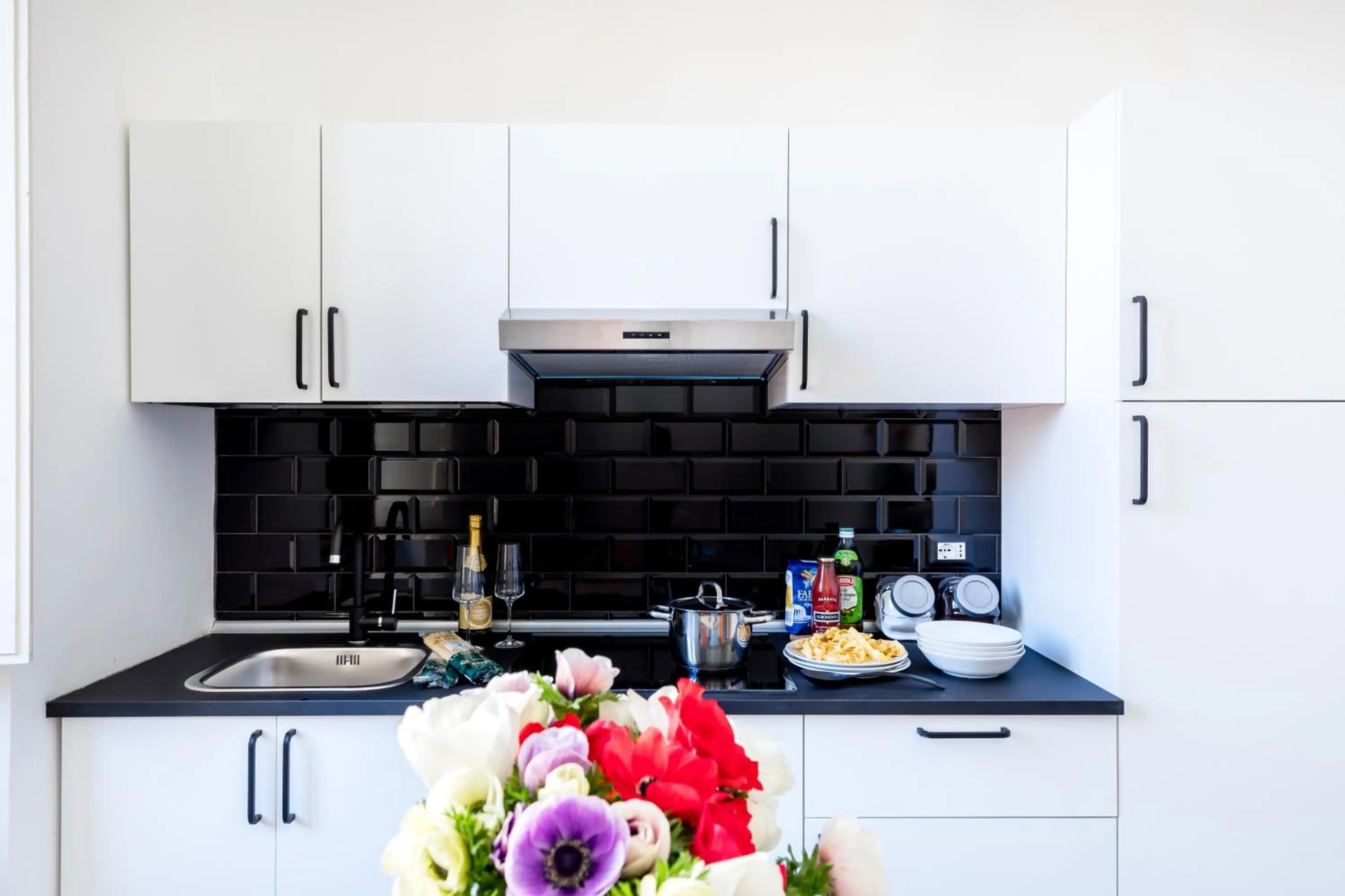 Kitchen or kitchenette in A World Aparts - 32 Modena