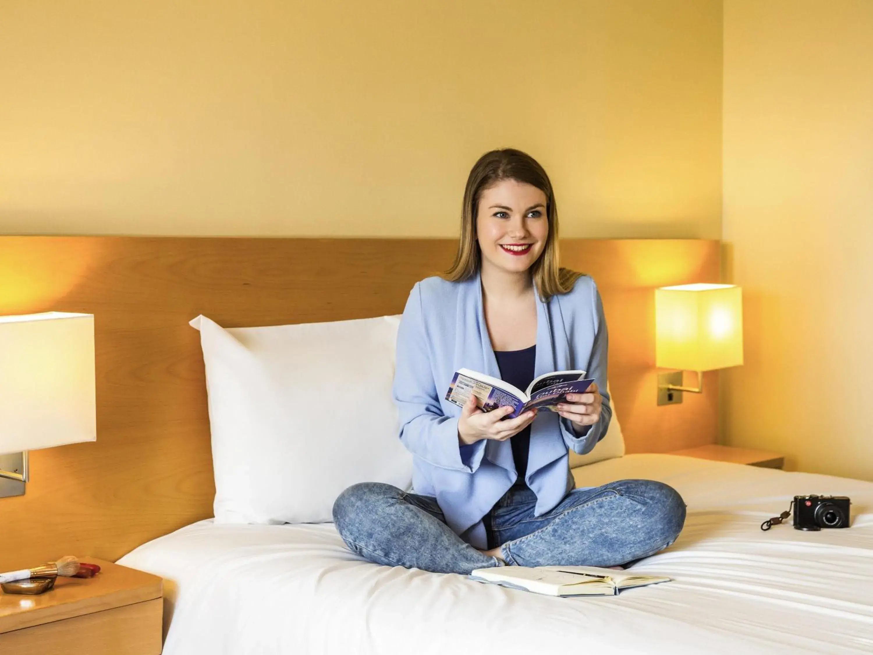 Property building, Bed in ibis Deira Creekside Dubai Property building, Bed in ibis Deira Creekside Dubai