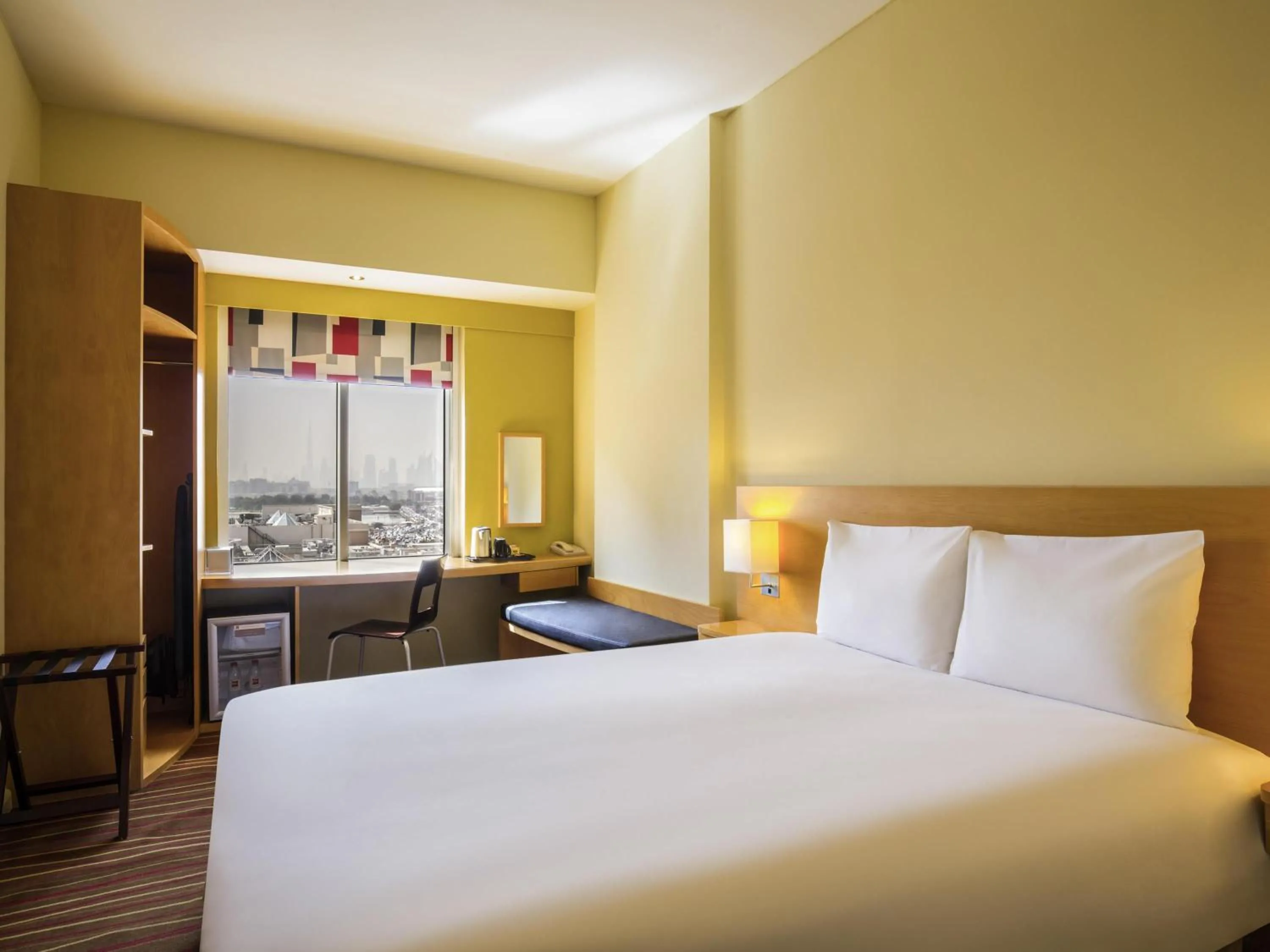 Bedroom, Bed in ibis Deira Creekside Dubai
