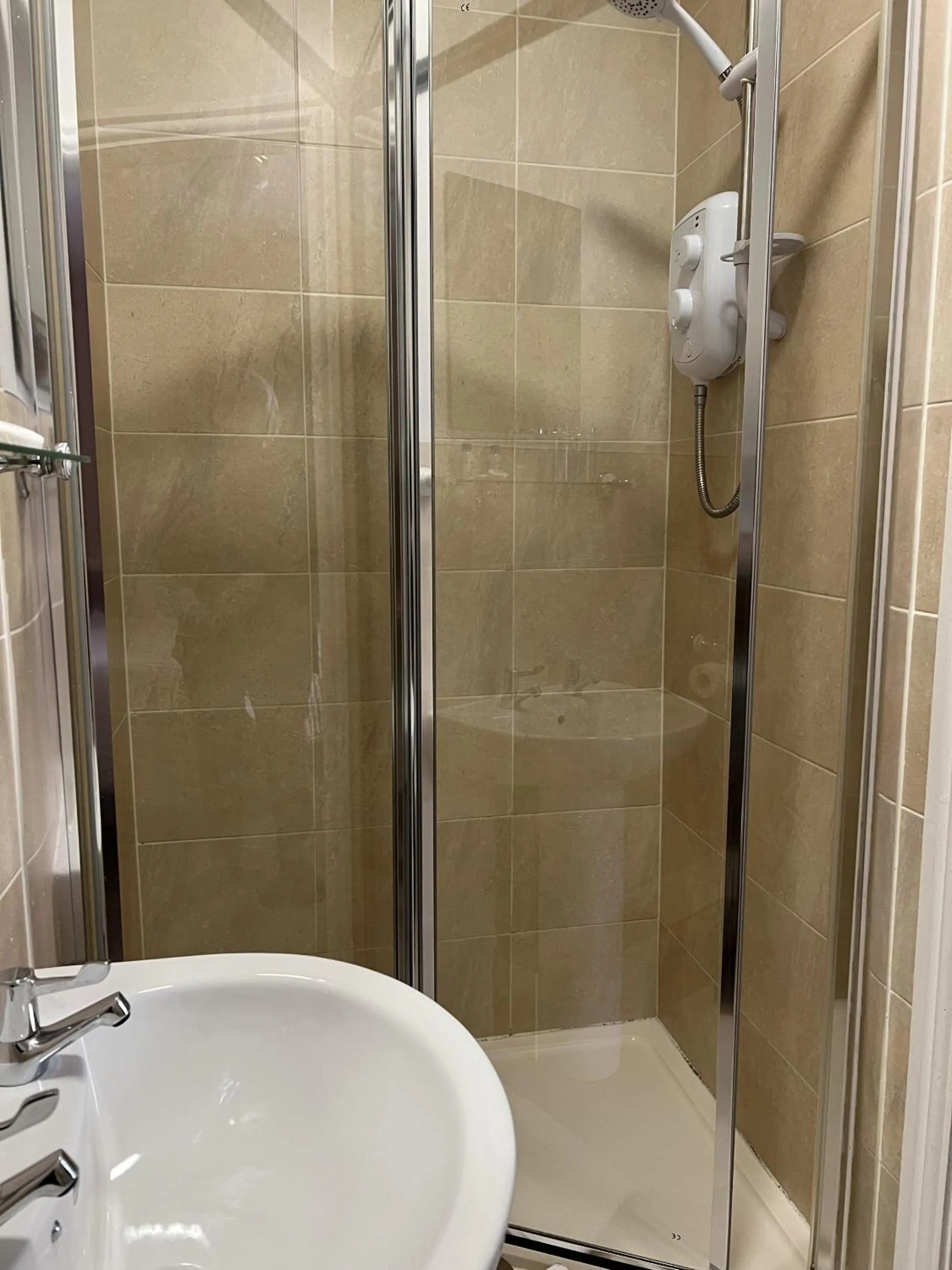 Bathroom in Royal Oak Hotel, Garstang