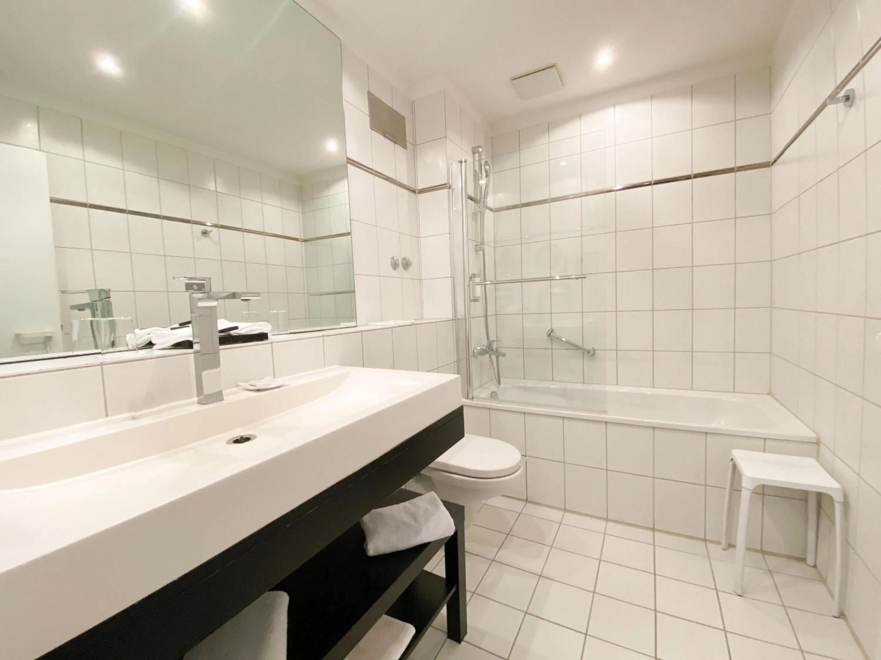 Classic Double Room - Landside in Strandhotel Miramar