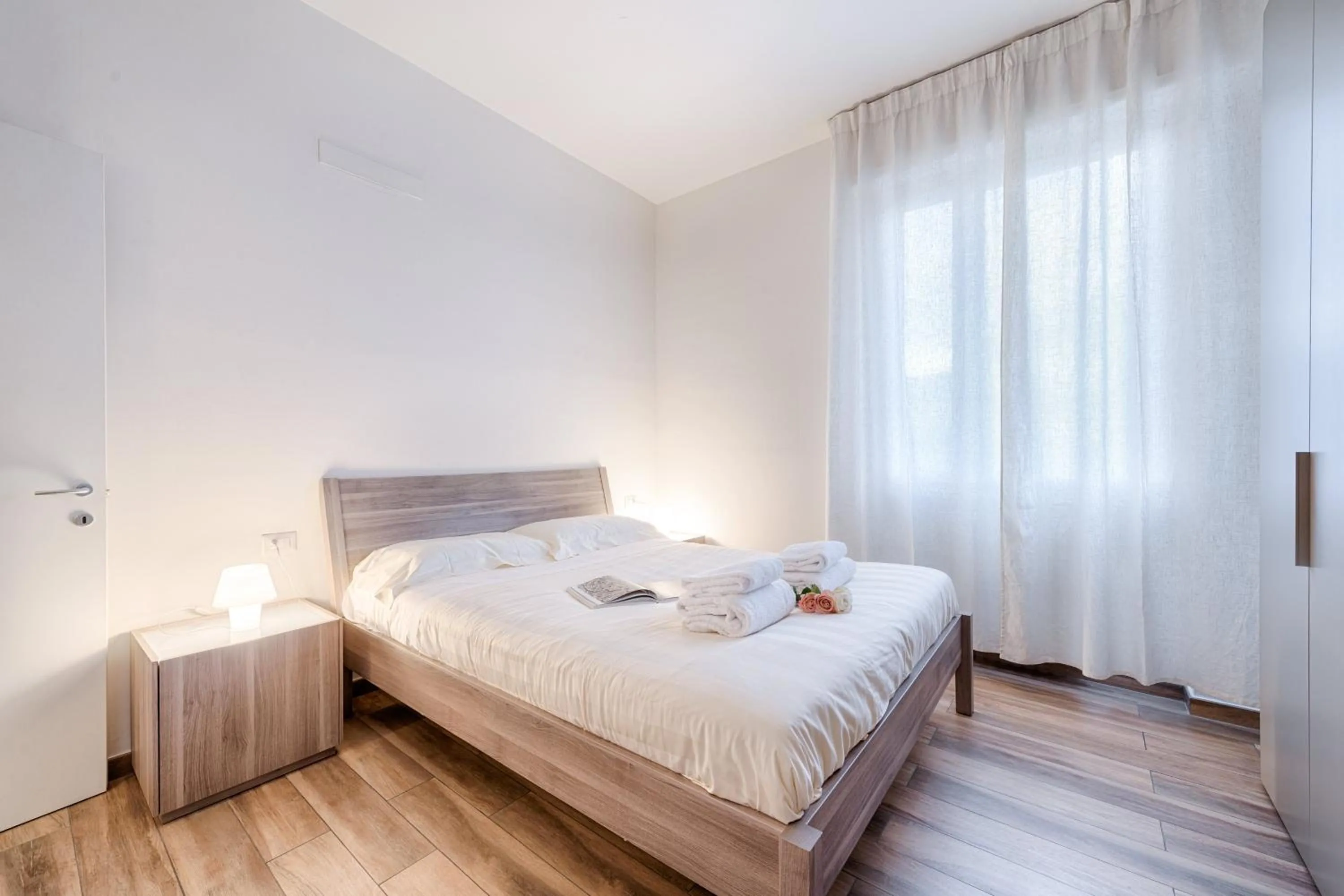 Bed in Polo Universitario apartment by Mmega