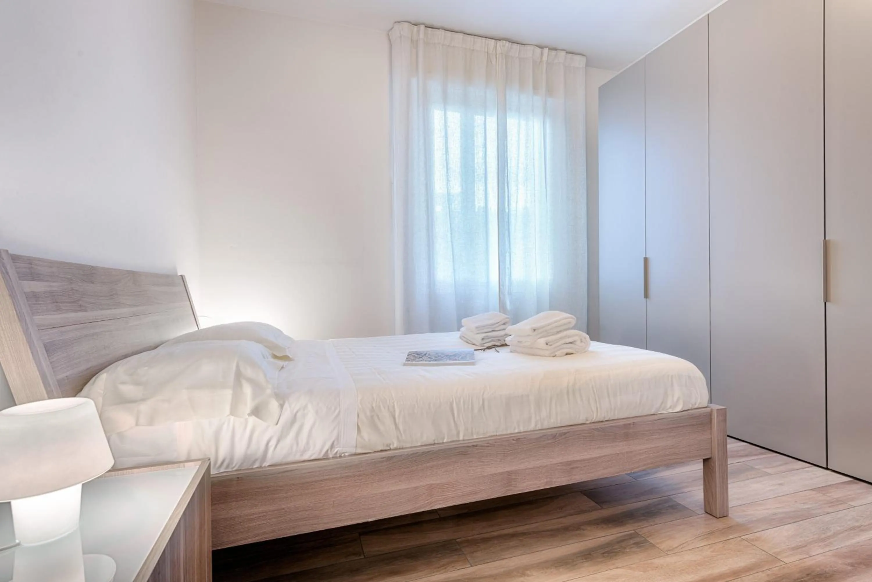 Bed in Polo Universitario apartment by Mmega