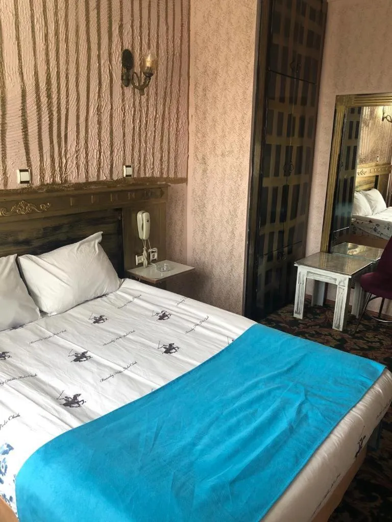 Bed in Antik Otel