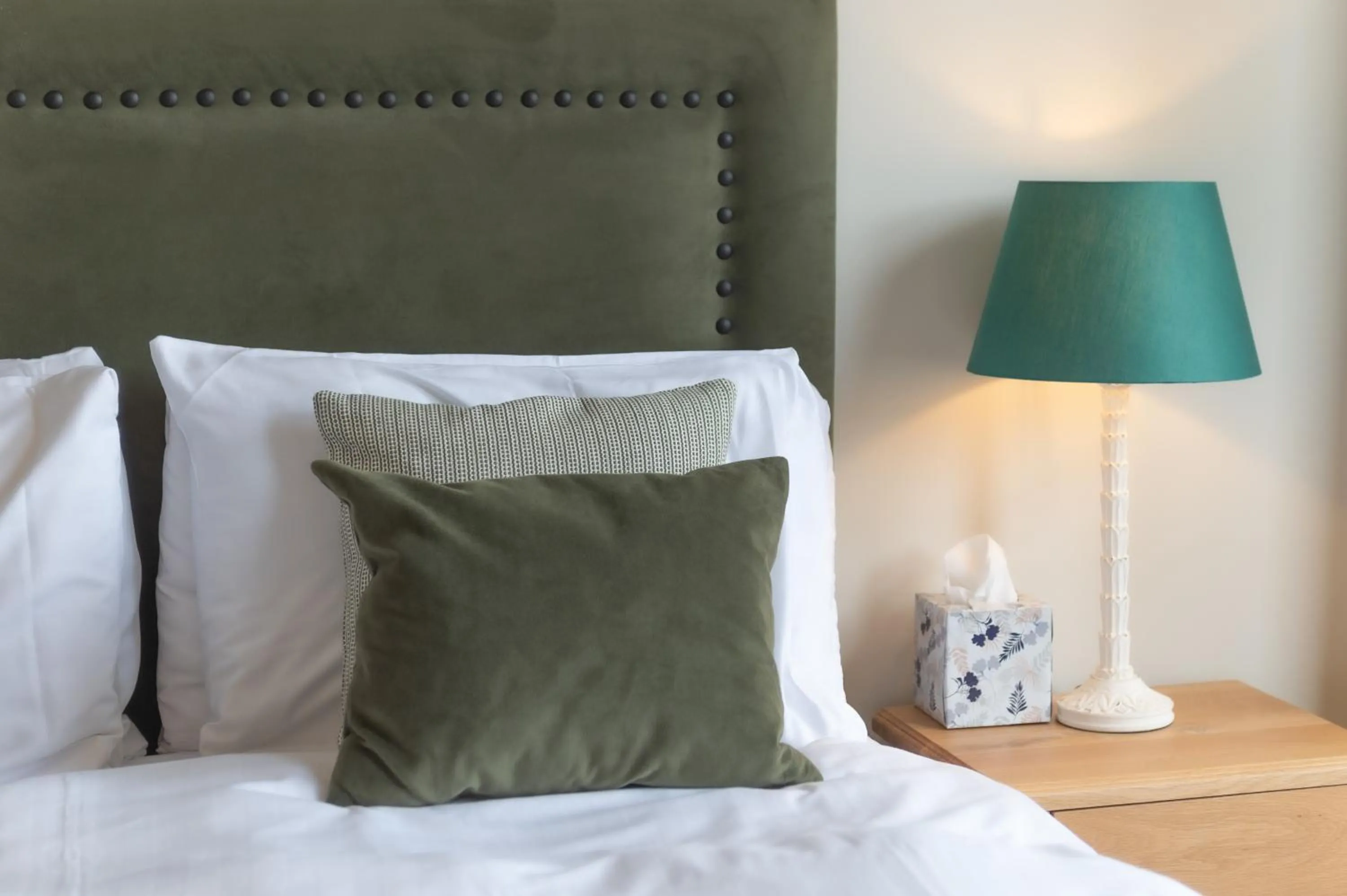 Bedroom, Bed in Cliftonville Hotel