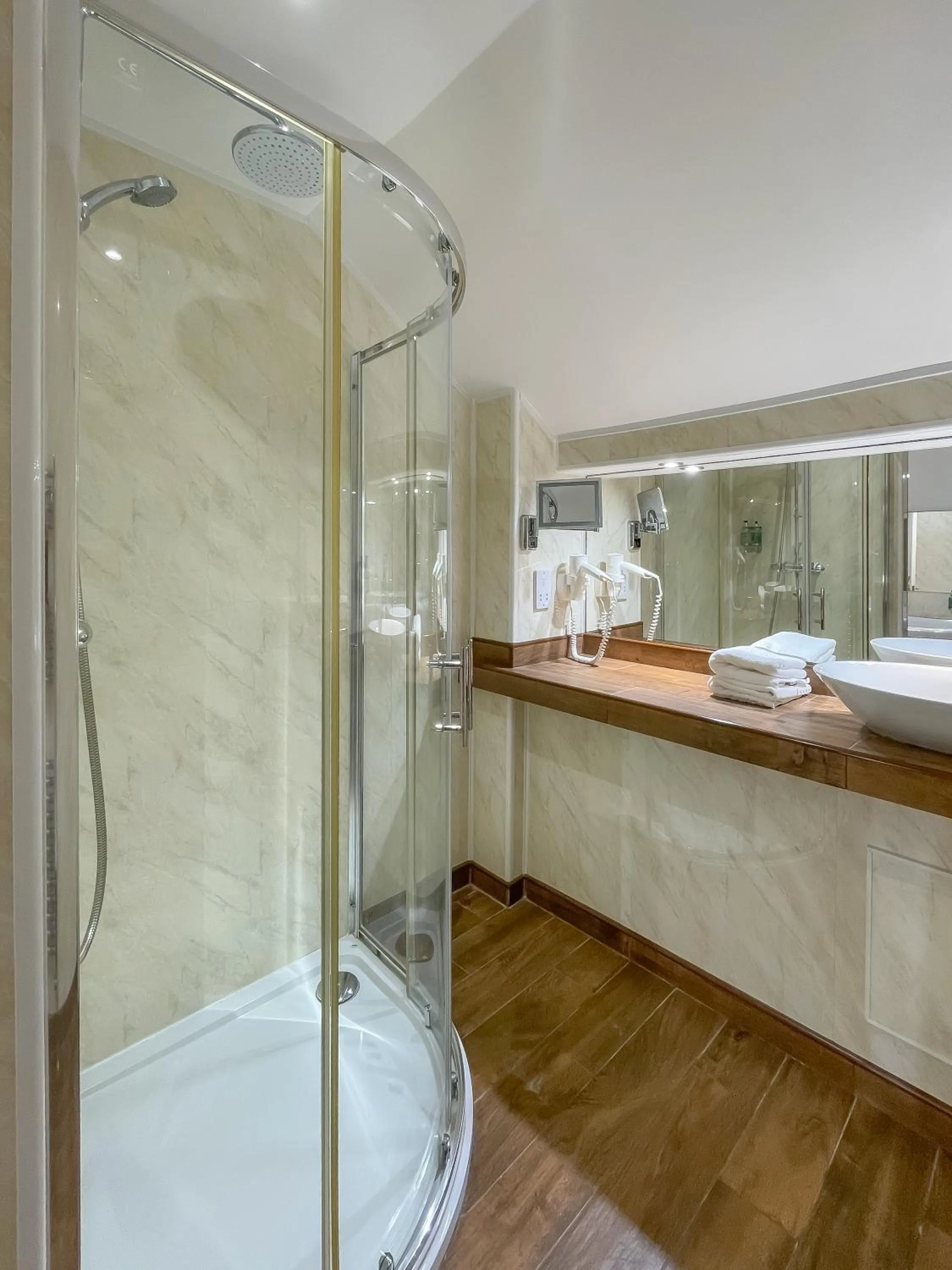 Shower in Cliftonville Hotel