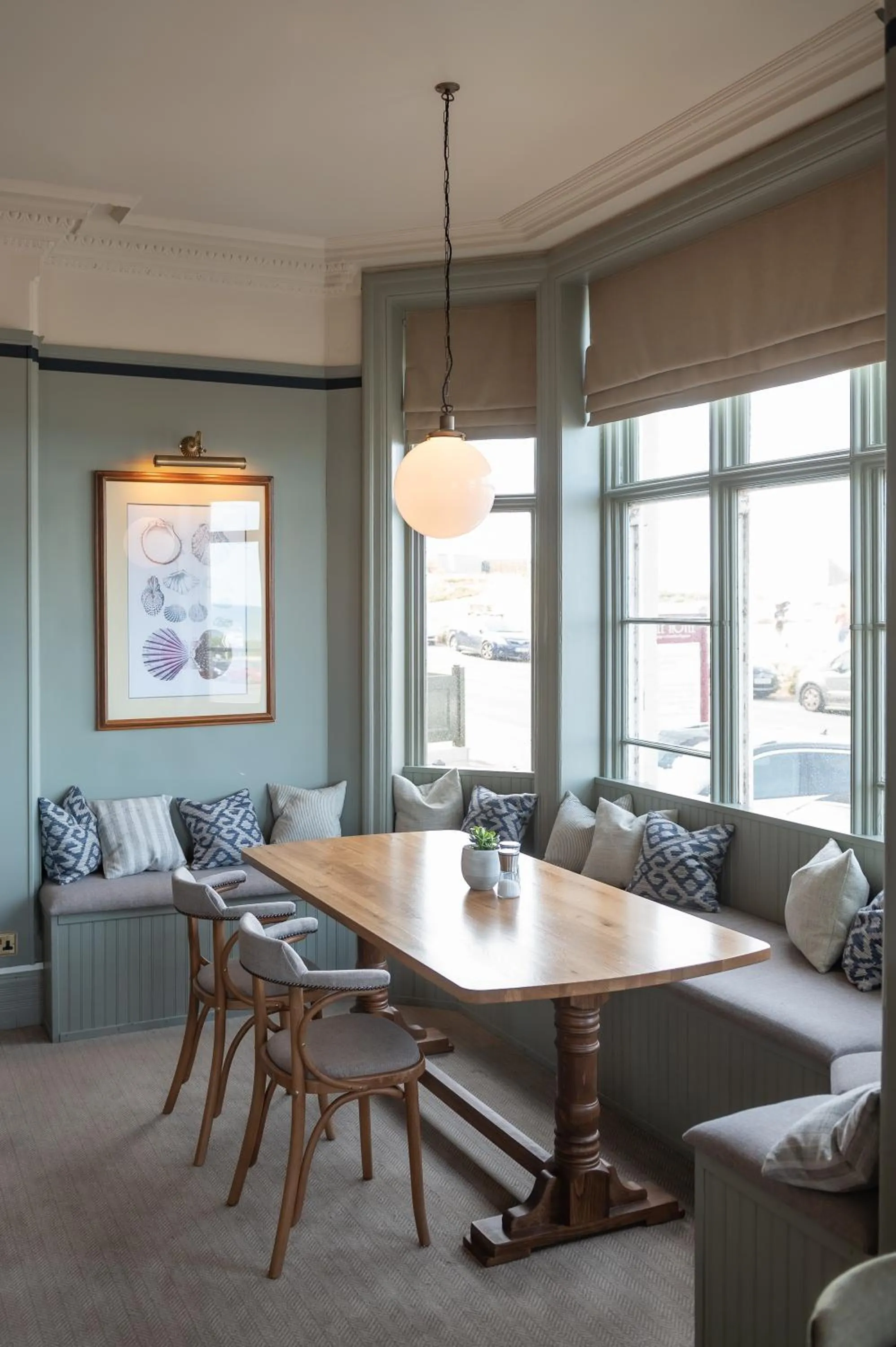 Lounge or bar in Cliftonville Hotel