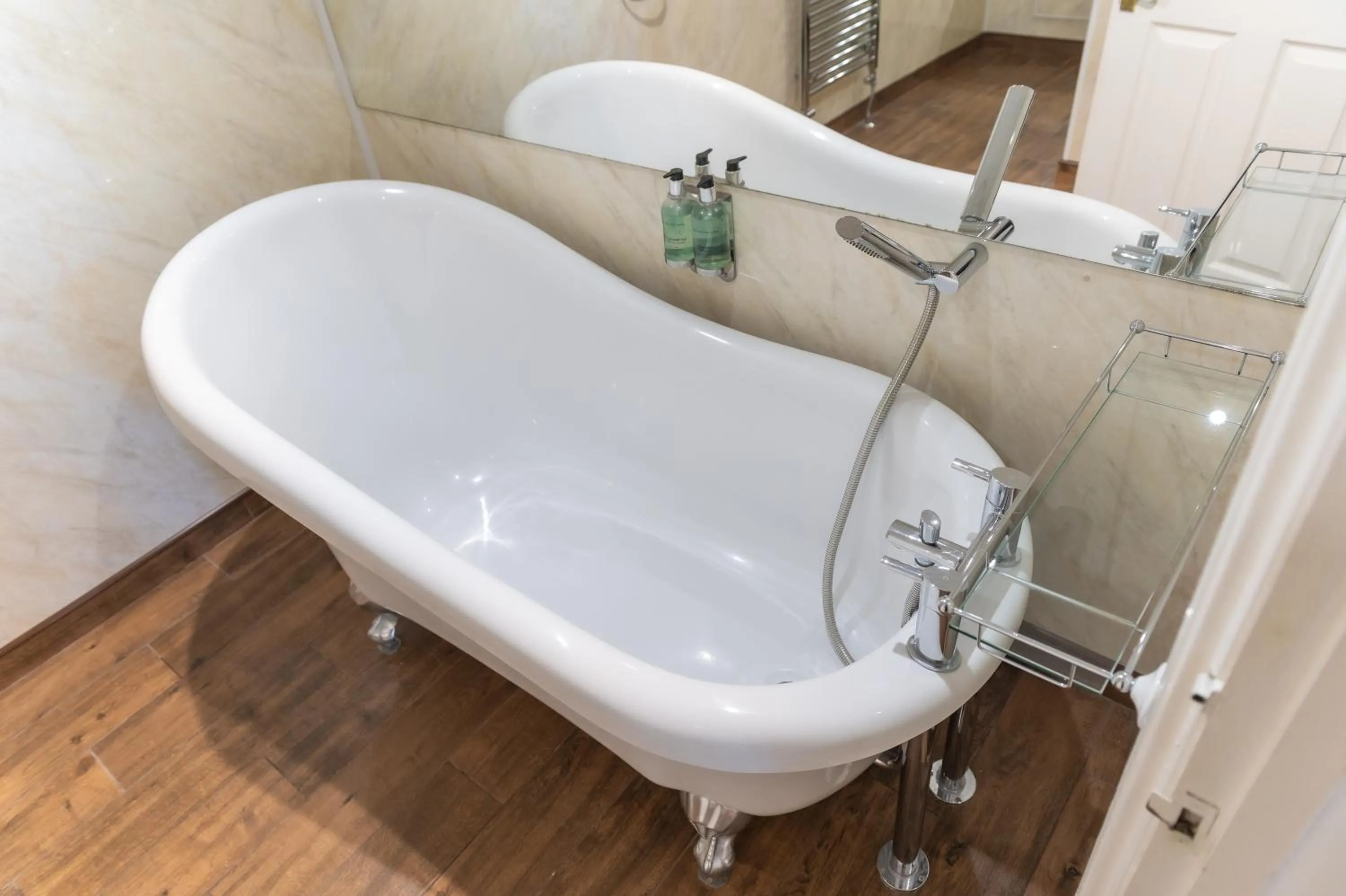 Bathroom in Cliftonville Hotel