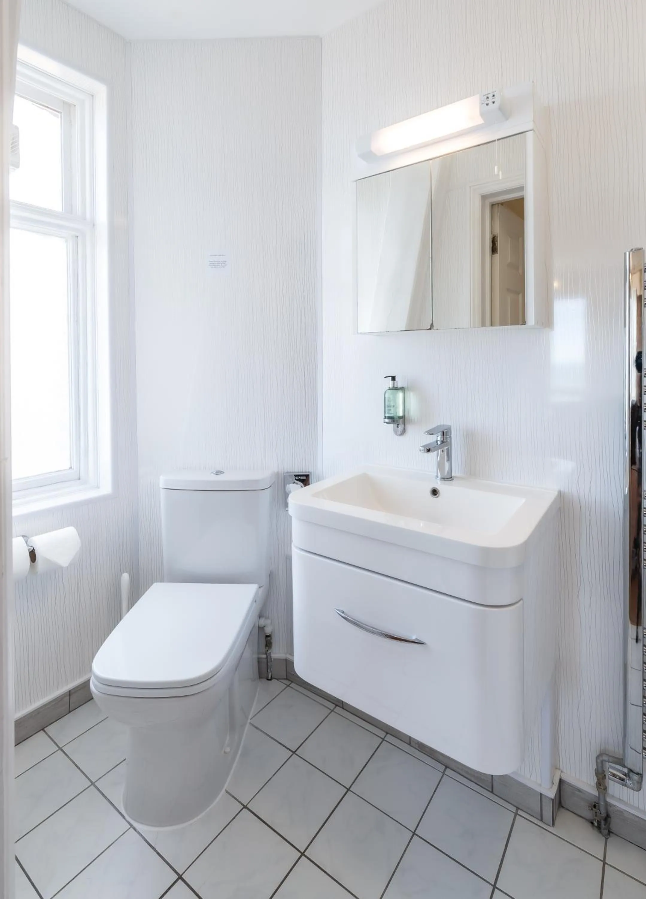 Toilet in Cliftonville Hotel