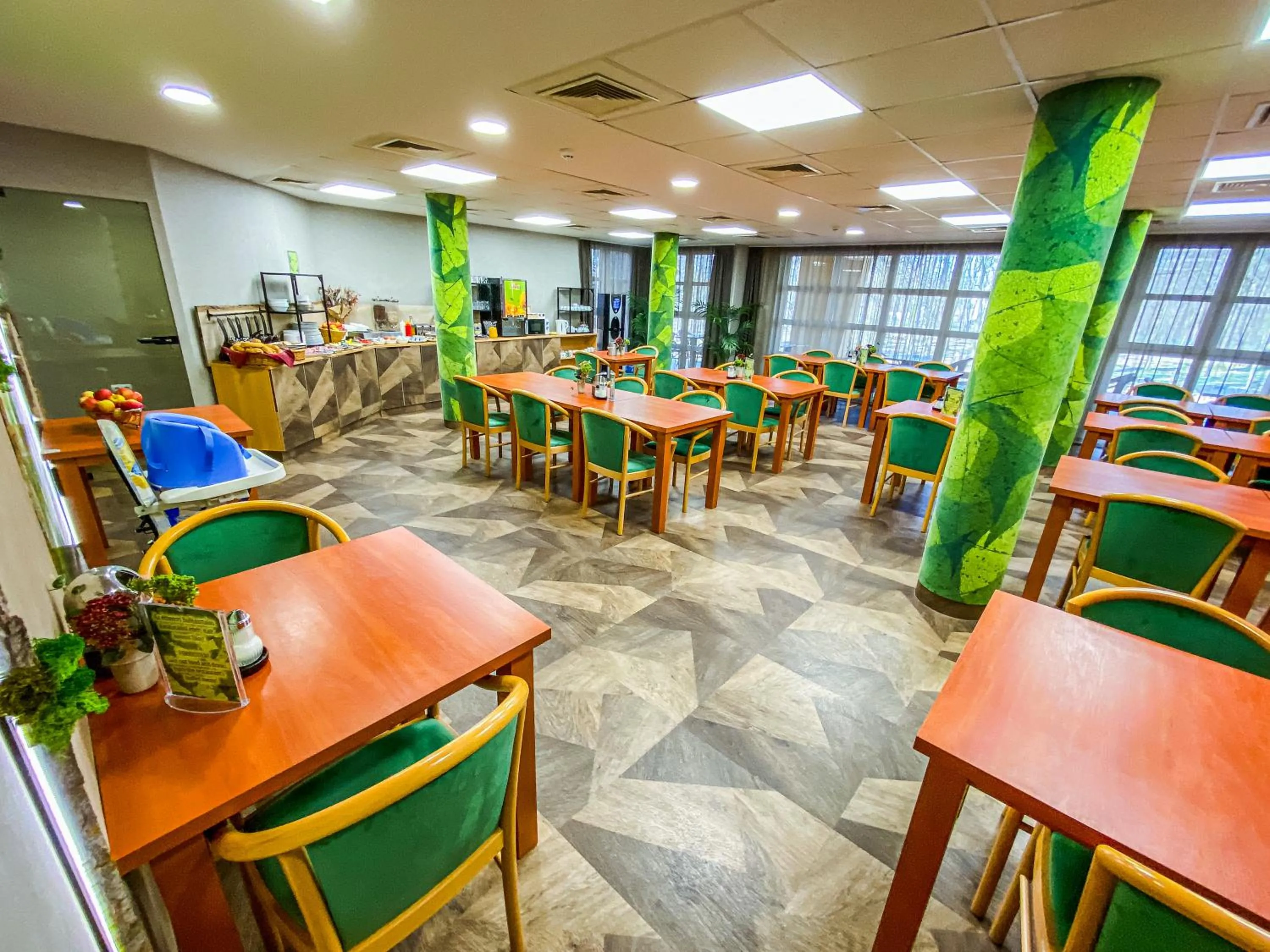 Restaurant/places to eat in Park Hotel Sóstó