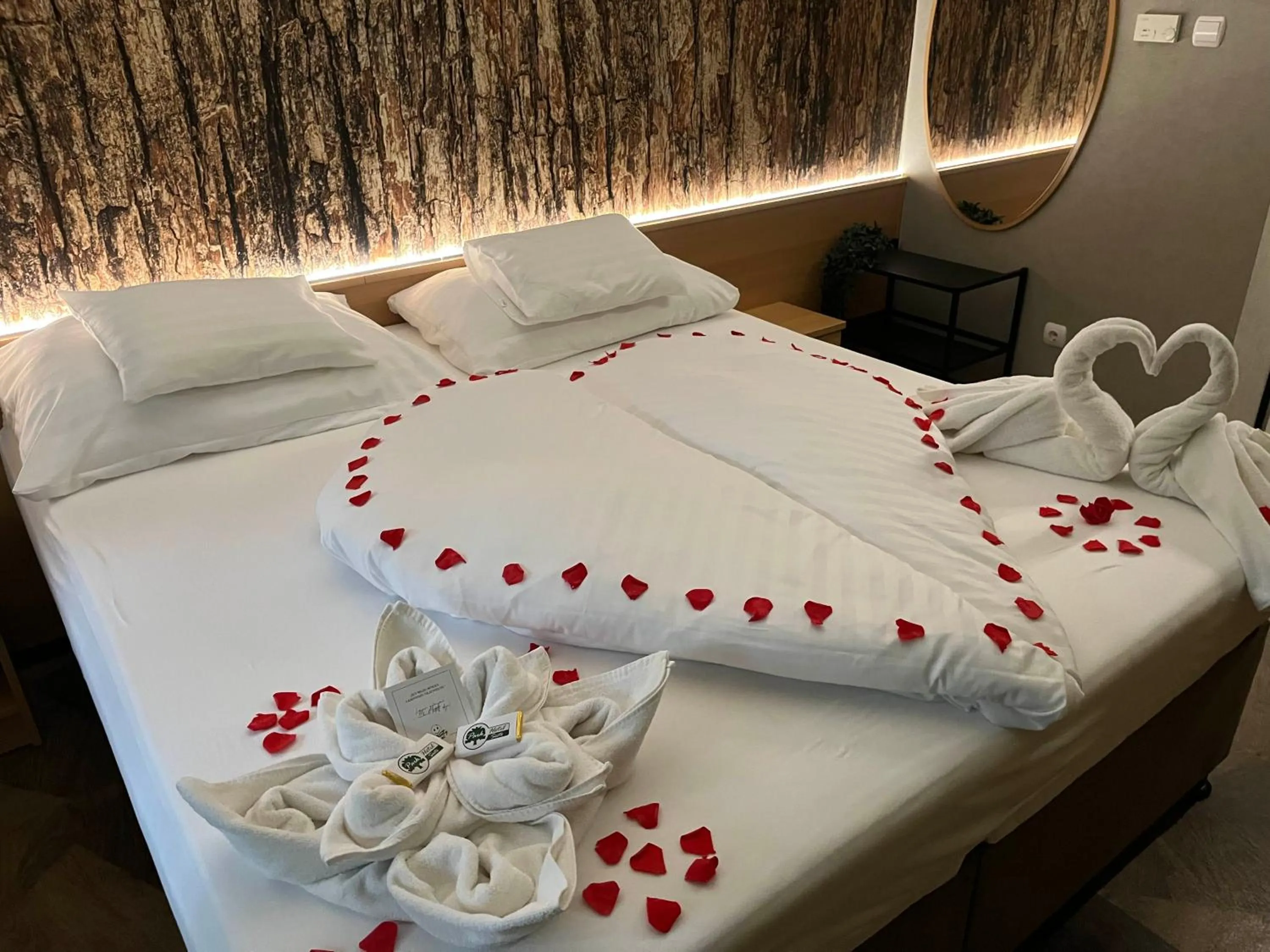 Bed in Park Hotel Sóstó