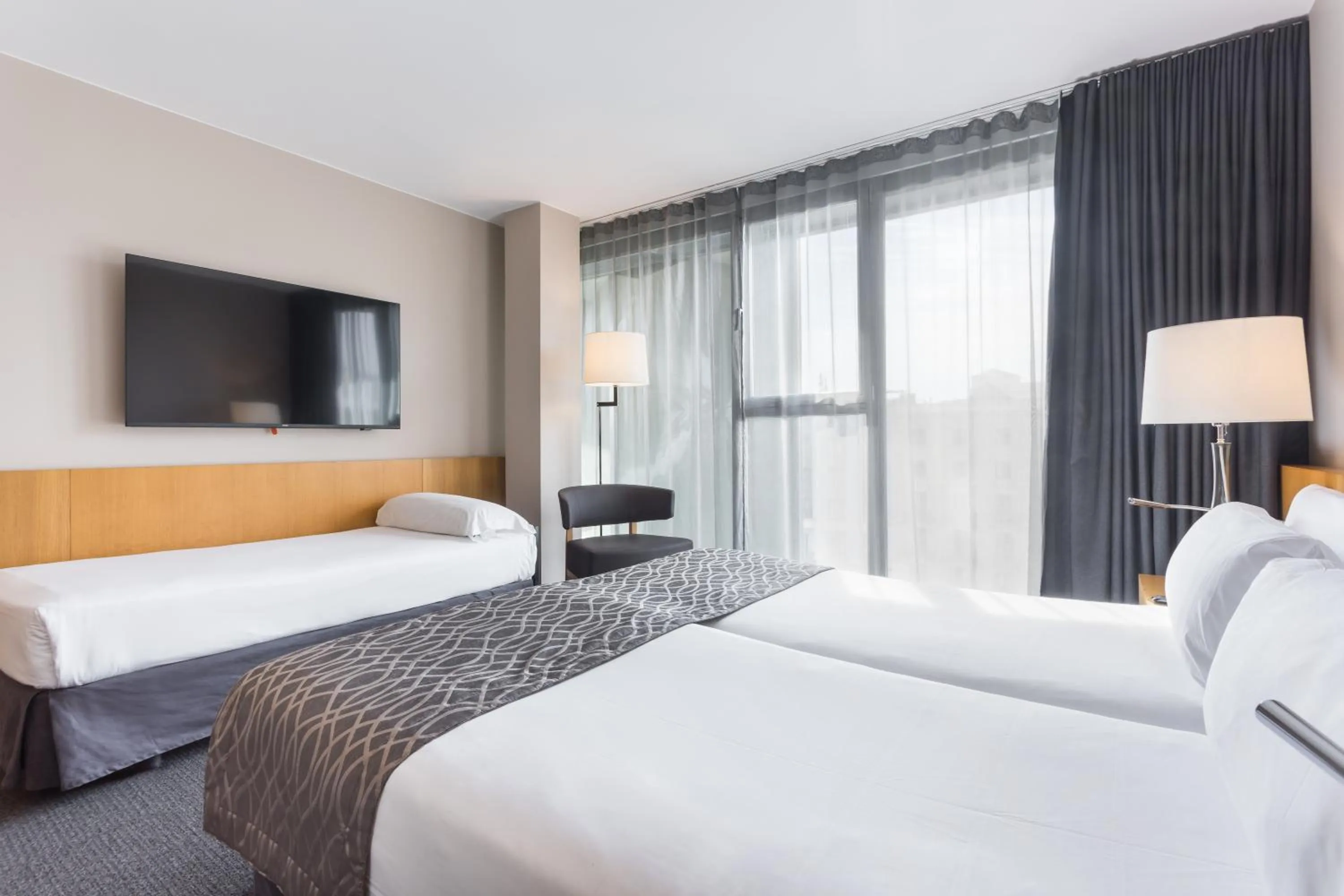 Bed in Hotel Royal Passeig de Gracia