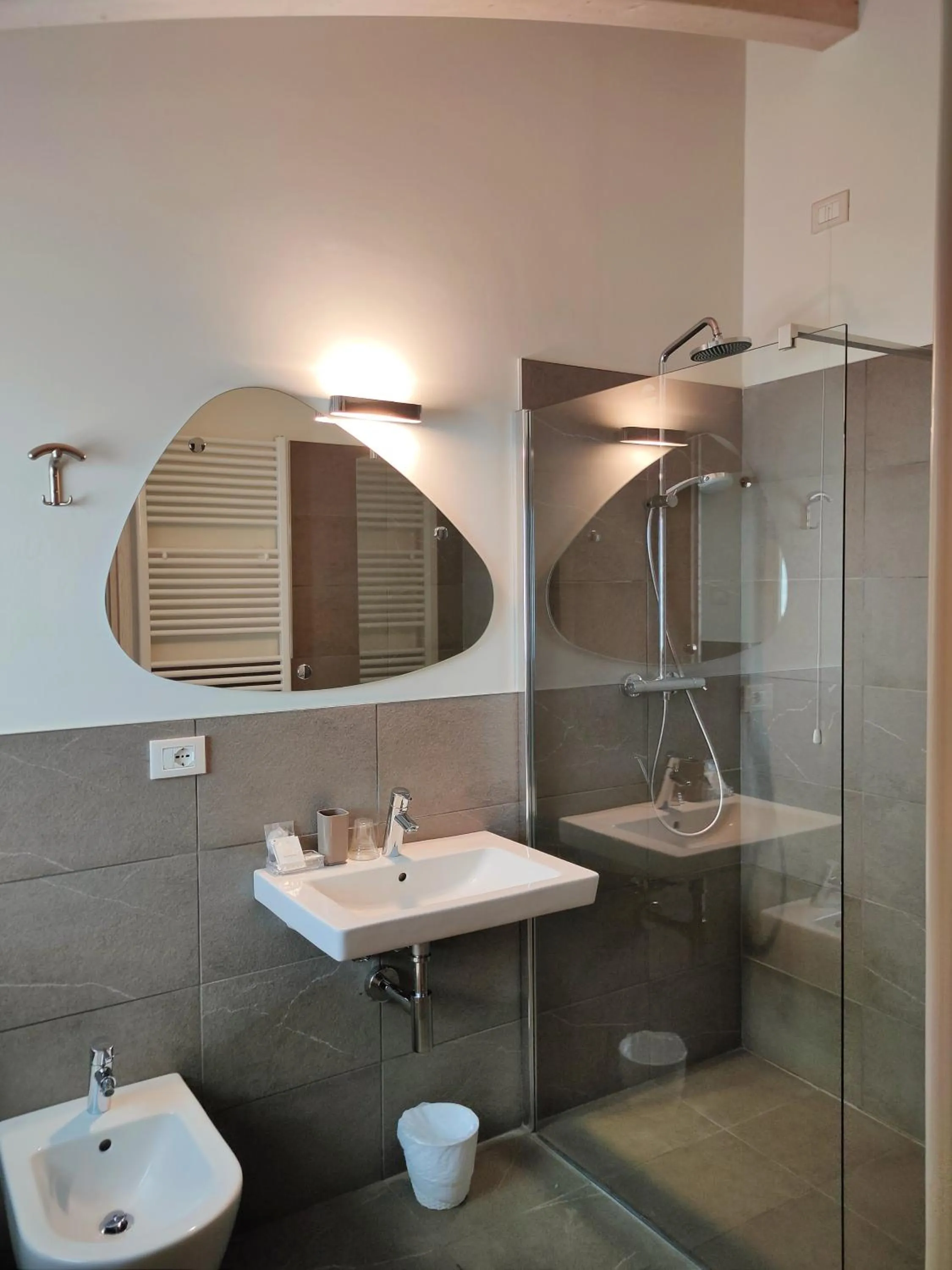 Bathroom in Nuova Opera Rooms & Apartment