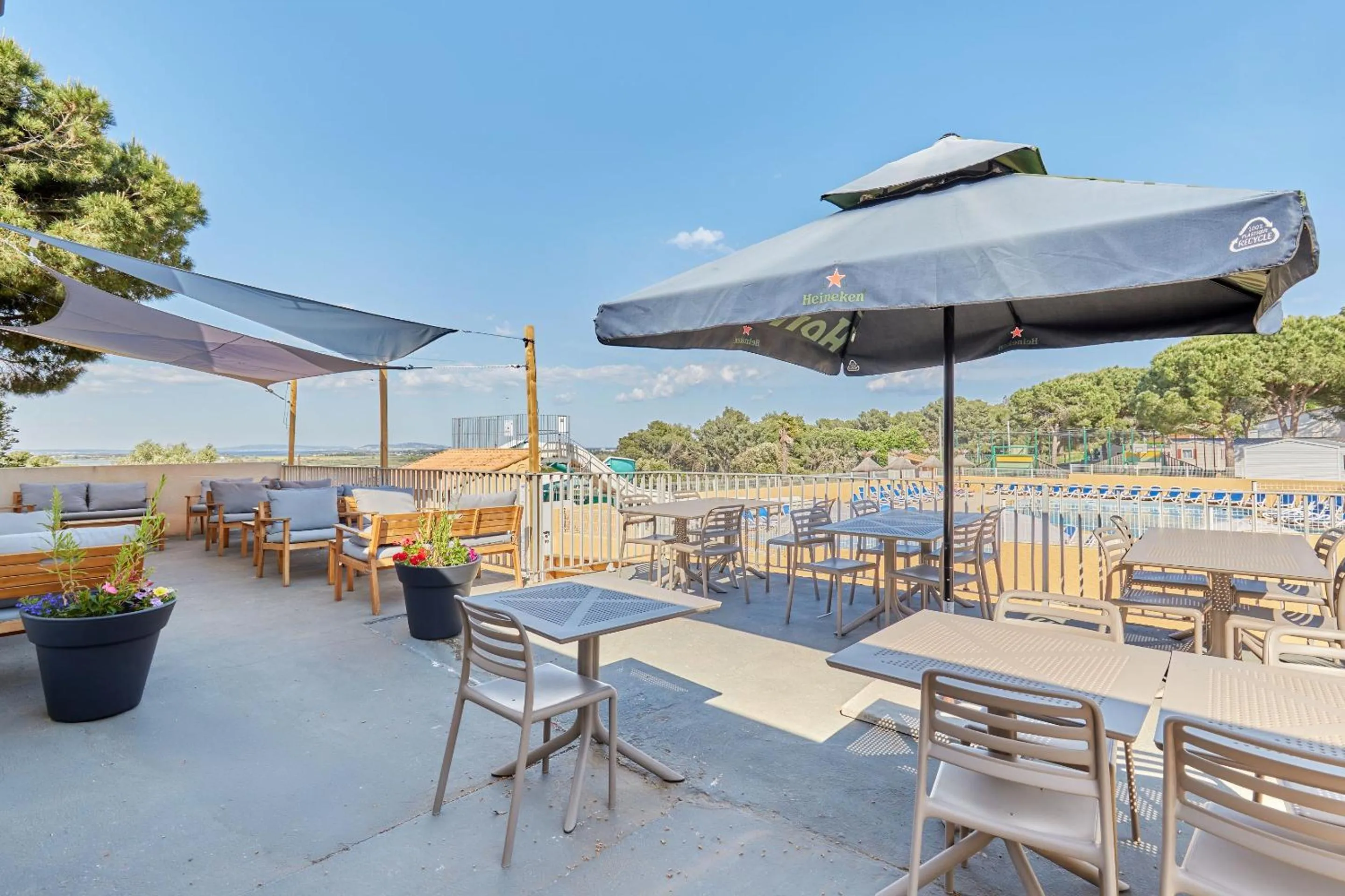 Balcony/Terrace in Domaine Résidentiel de Plein Air Odalys La Pinède