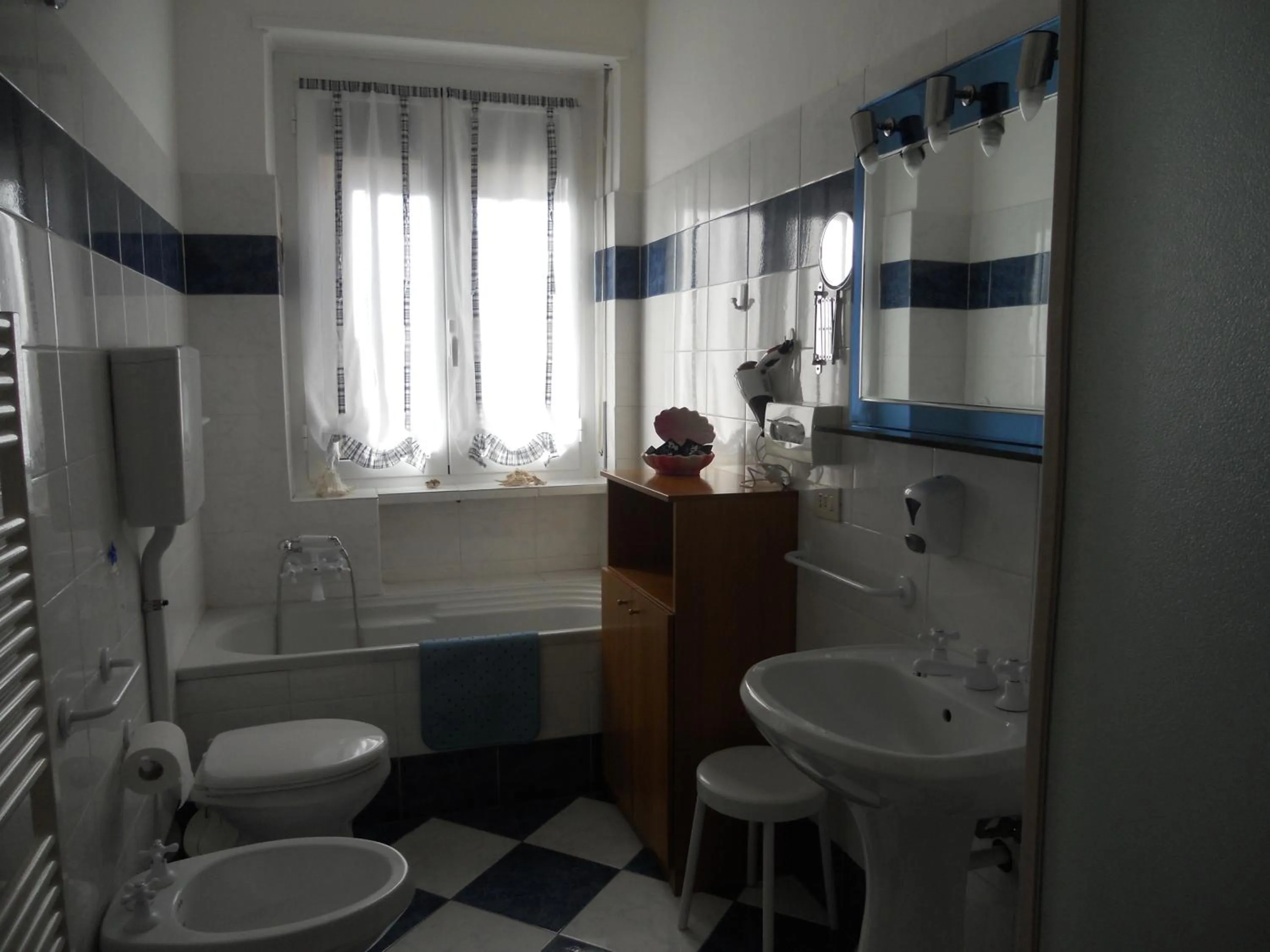 Toilet in B&B Home Sweet Home