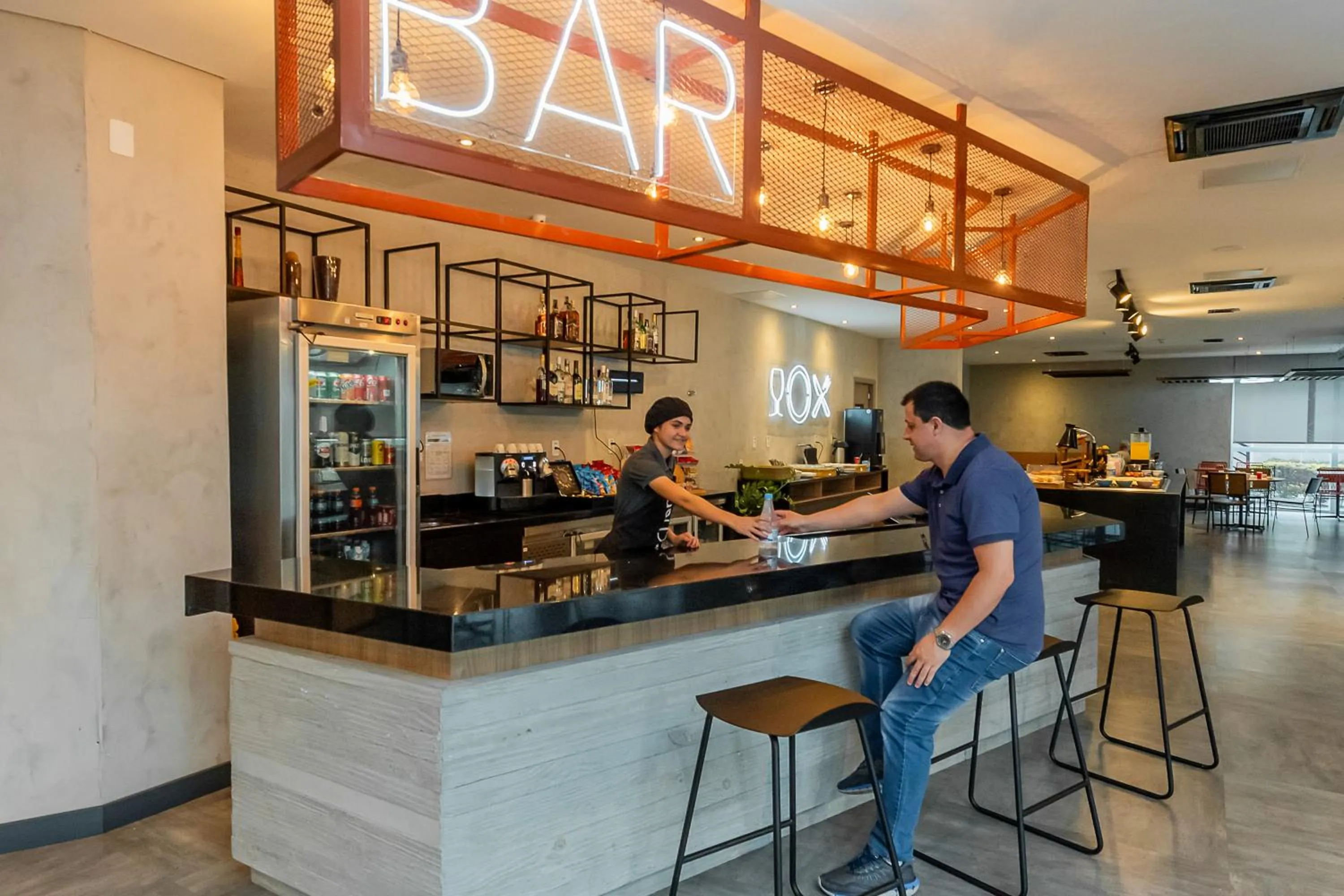 Lounge or bar in ibis Vitoria Aeroporto