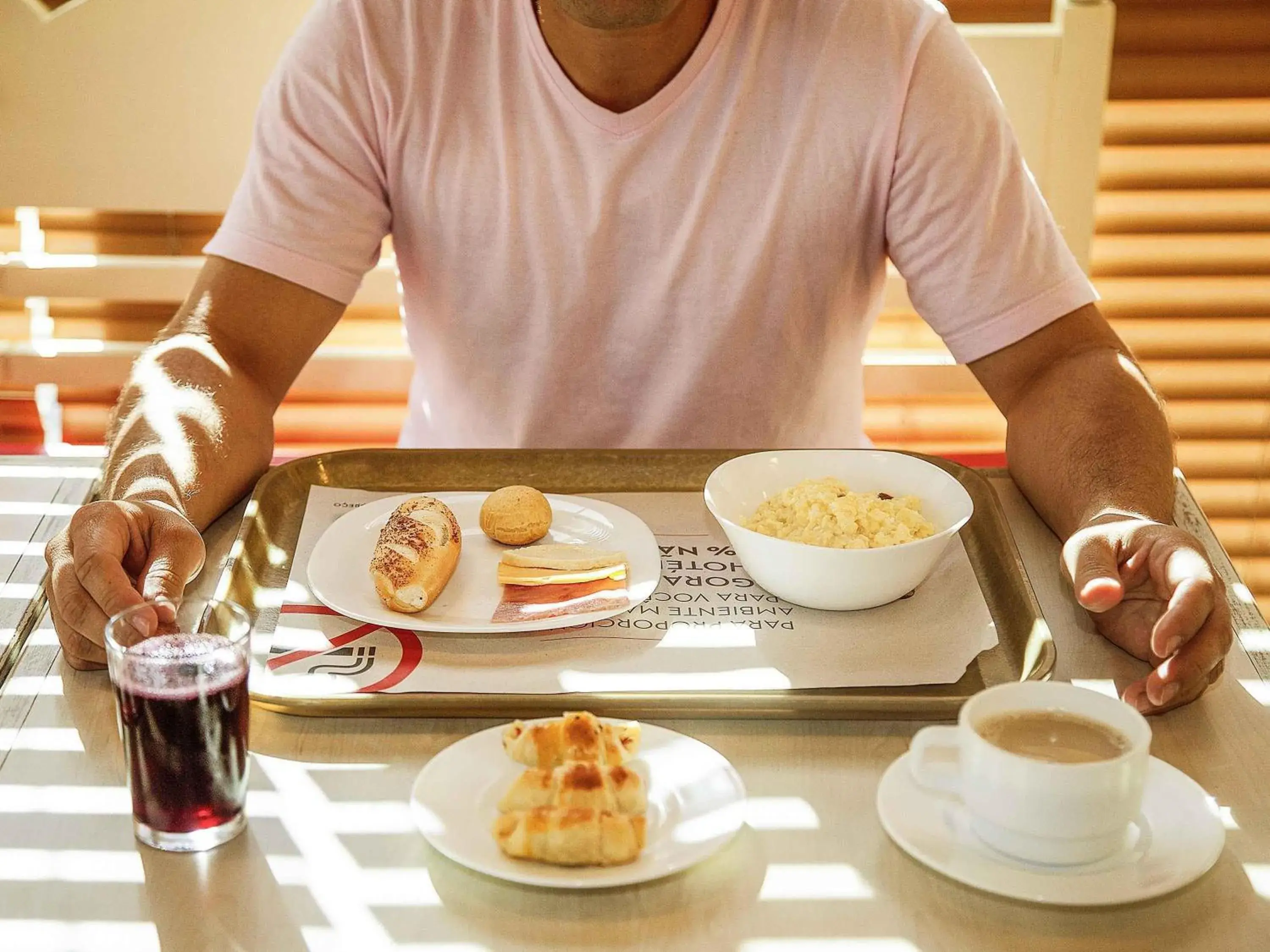 Restaurant/places to eat in ibis Vitoria Aeroporto Restaurant/places to eat in ibis Vitoria Aeroporto