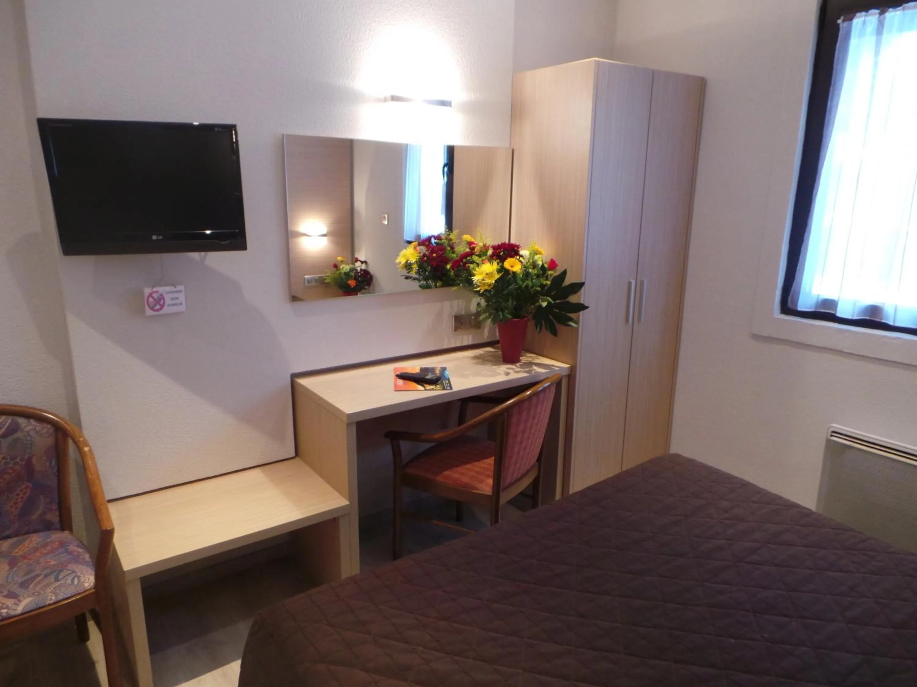 Photo of the whole room in Logis Albhotel Grill