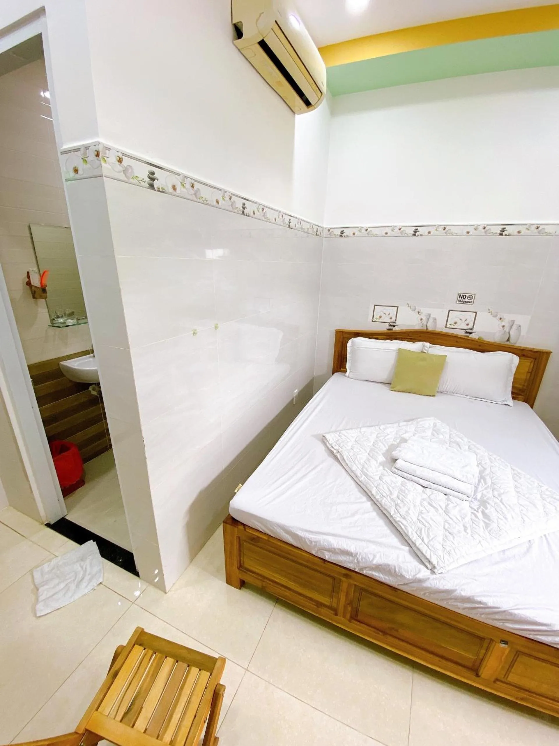 Bed in Hotel thanh vinh