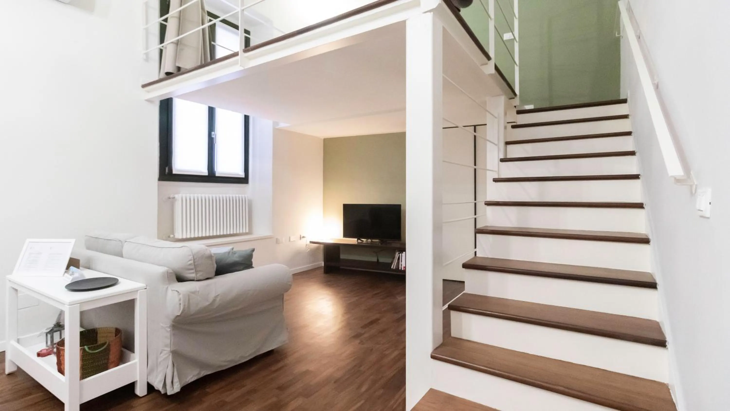 Photo of the whole room in Italianway - Piero della Francesca 19