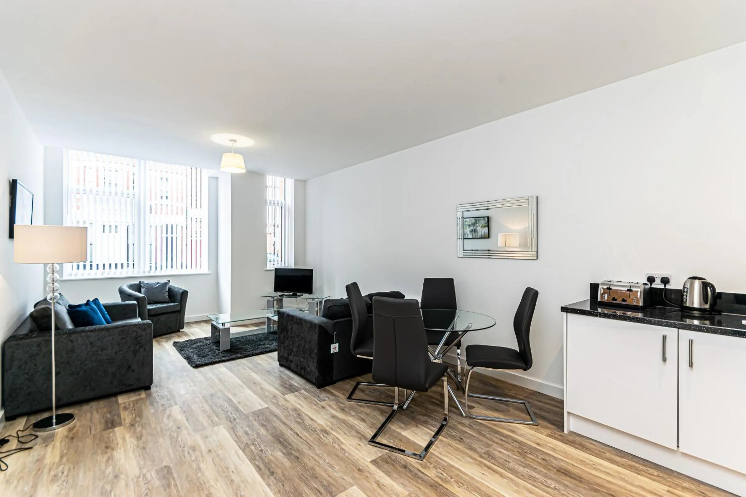 Living room in City Suites by Guestz