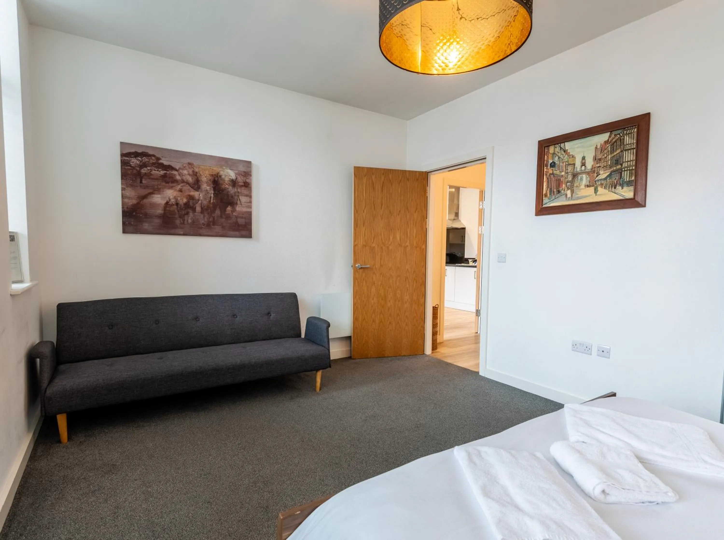 Bed in City Suites by Guestz