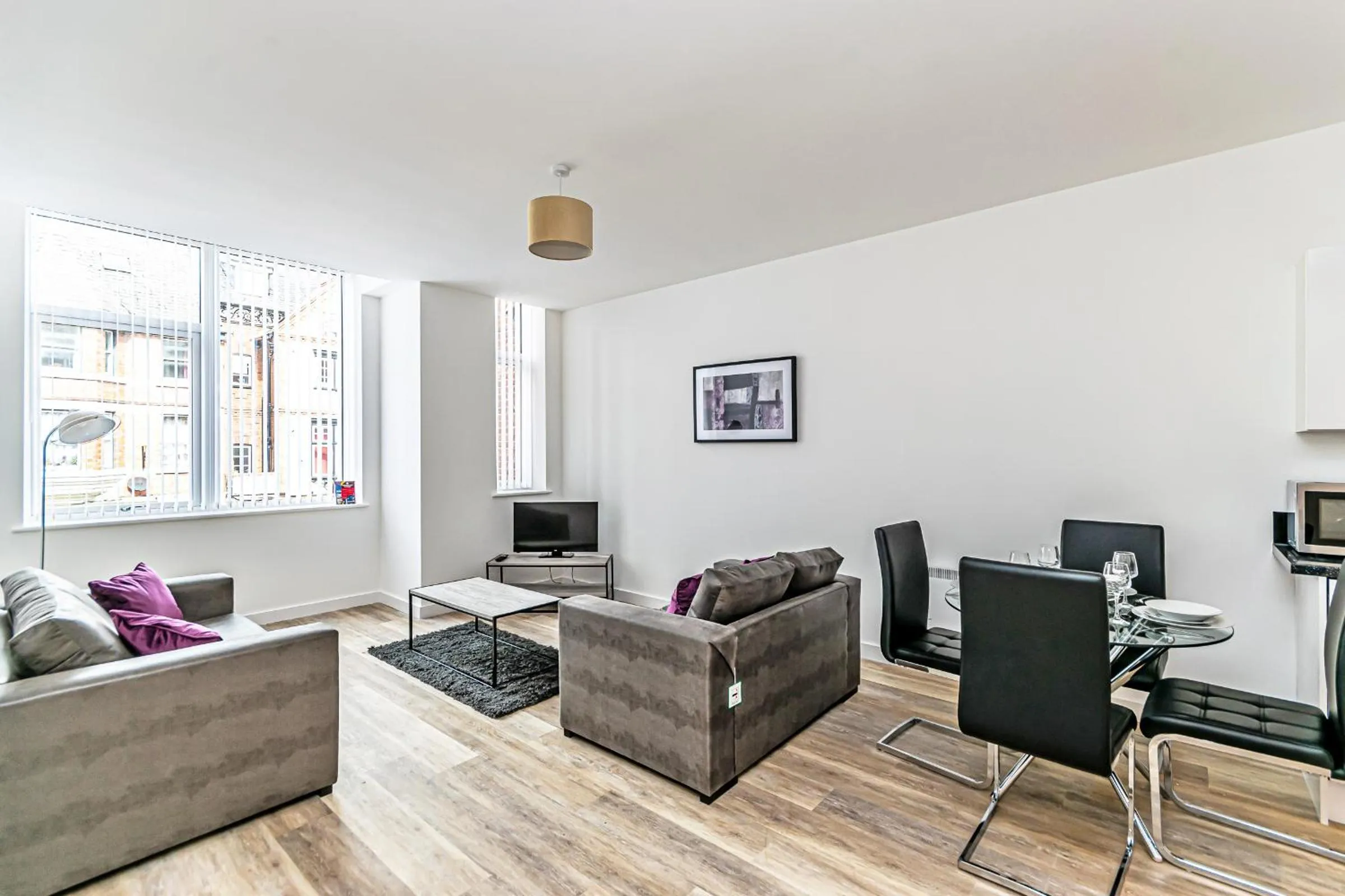 Living room in City Suites by Guestz