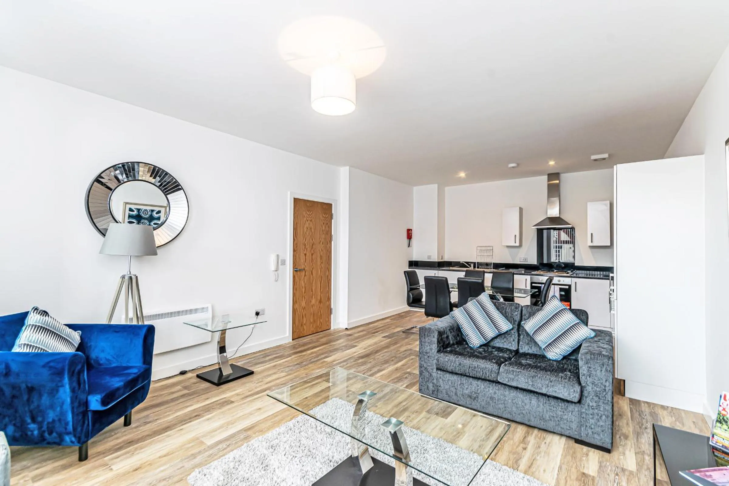 Living room in City Suites by Guestz