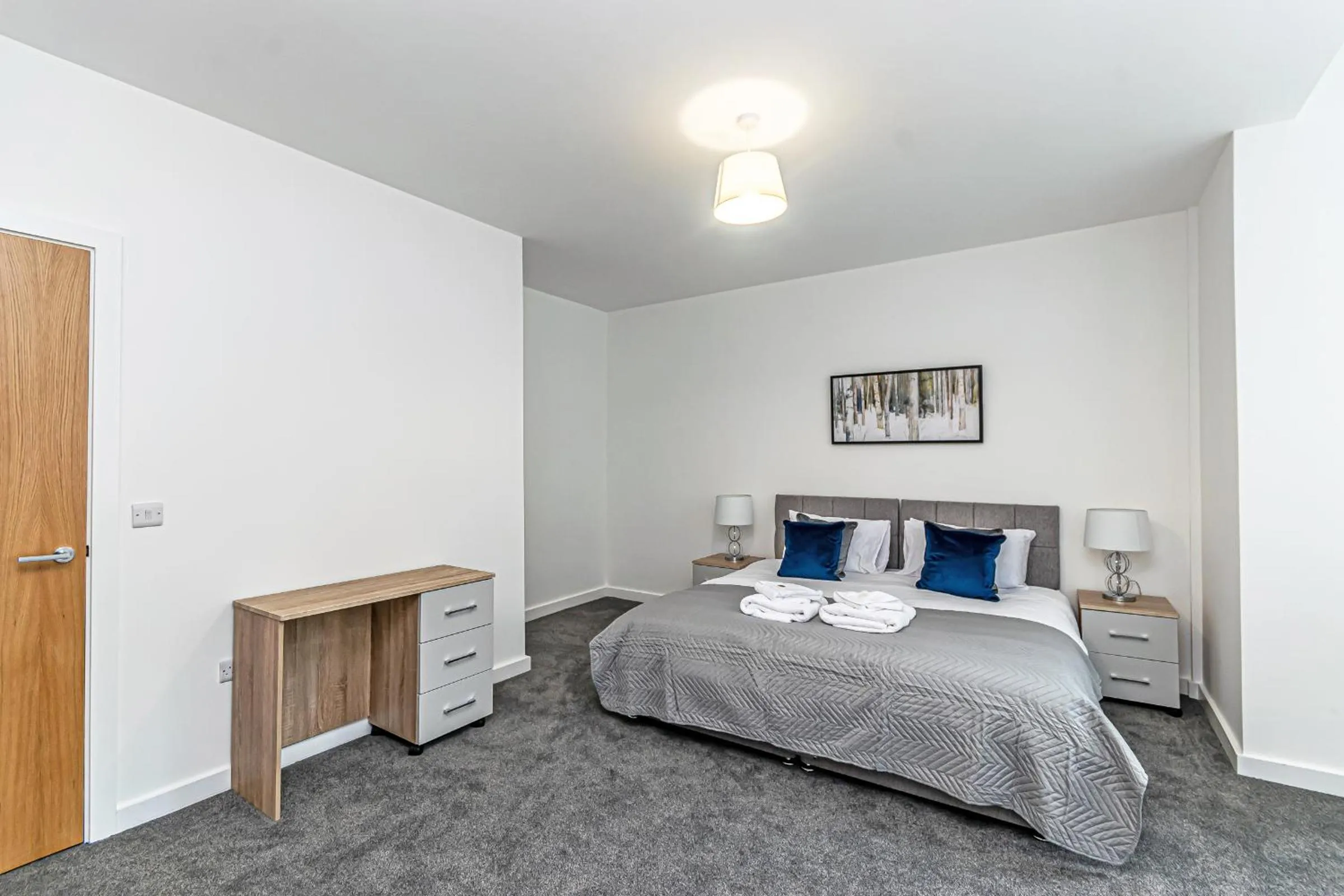 Bedroom, Bed in City Suites by Guestz