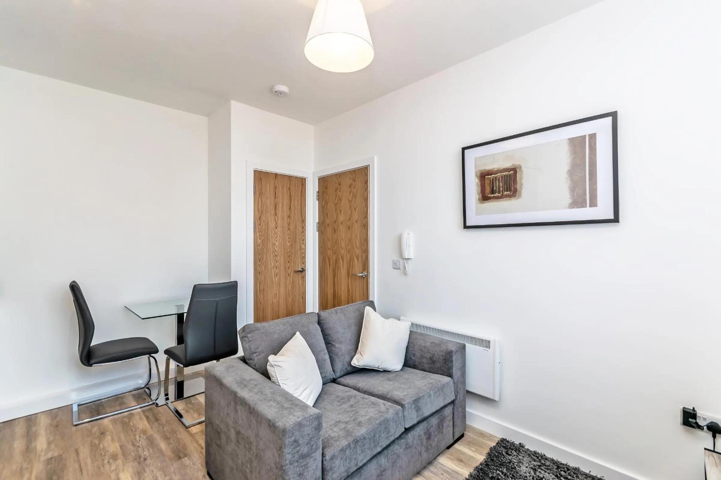 Seating area in City Suites by Guestz
