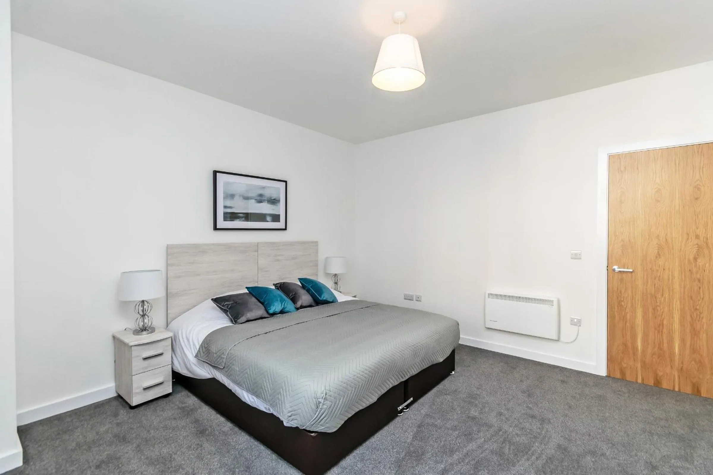Bedroom, Bed in City Suites by Guestz