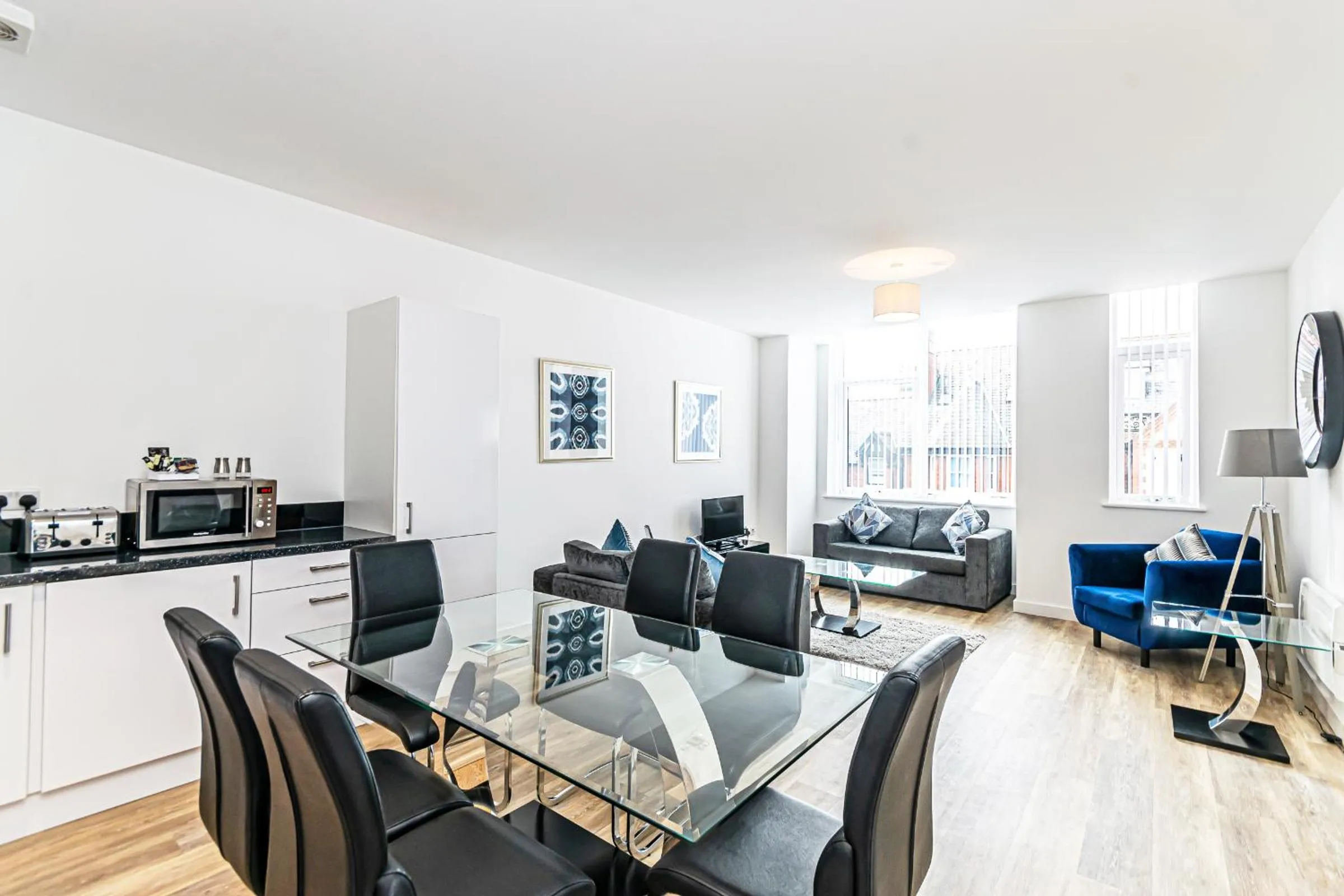 Living room in City Suites by Guestz