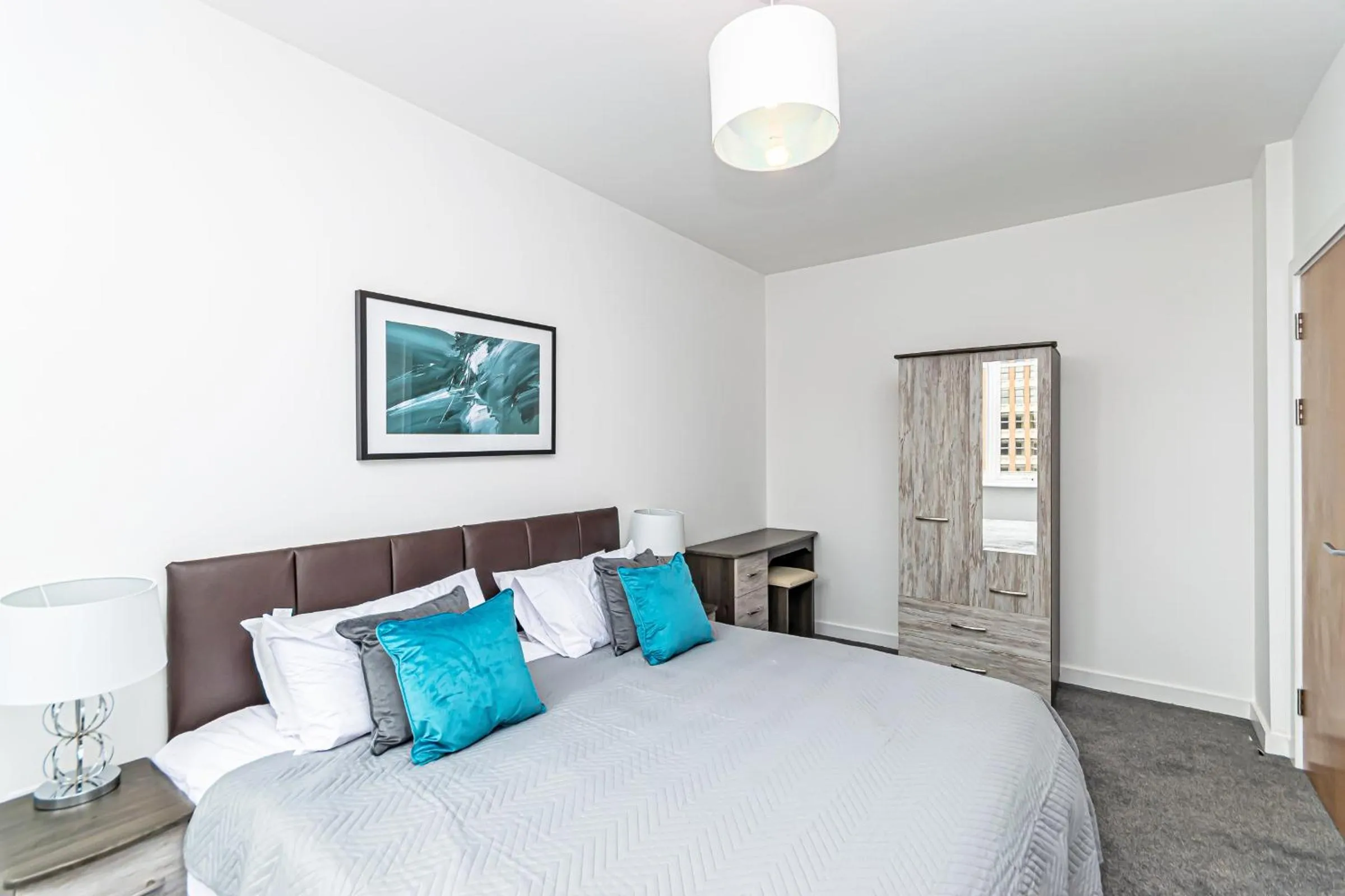 Bed in City Suites by Guestz