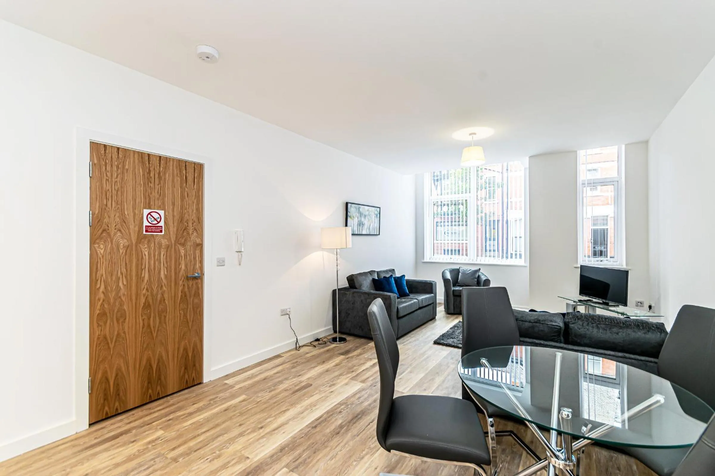 Living room in City Suites by Guestz