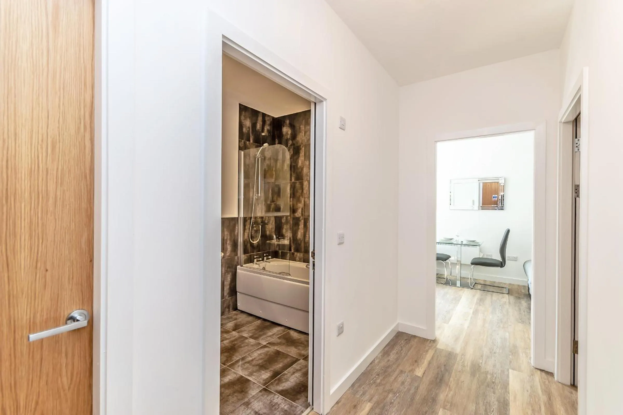 Other, Bed in City Suites by Guestz