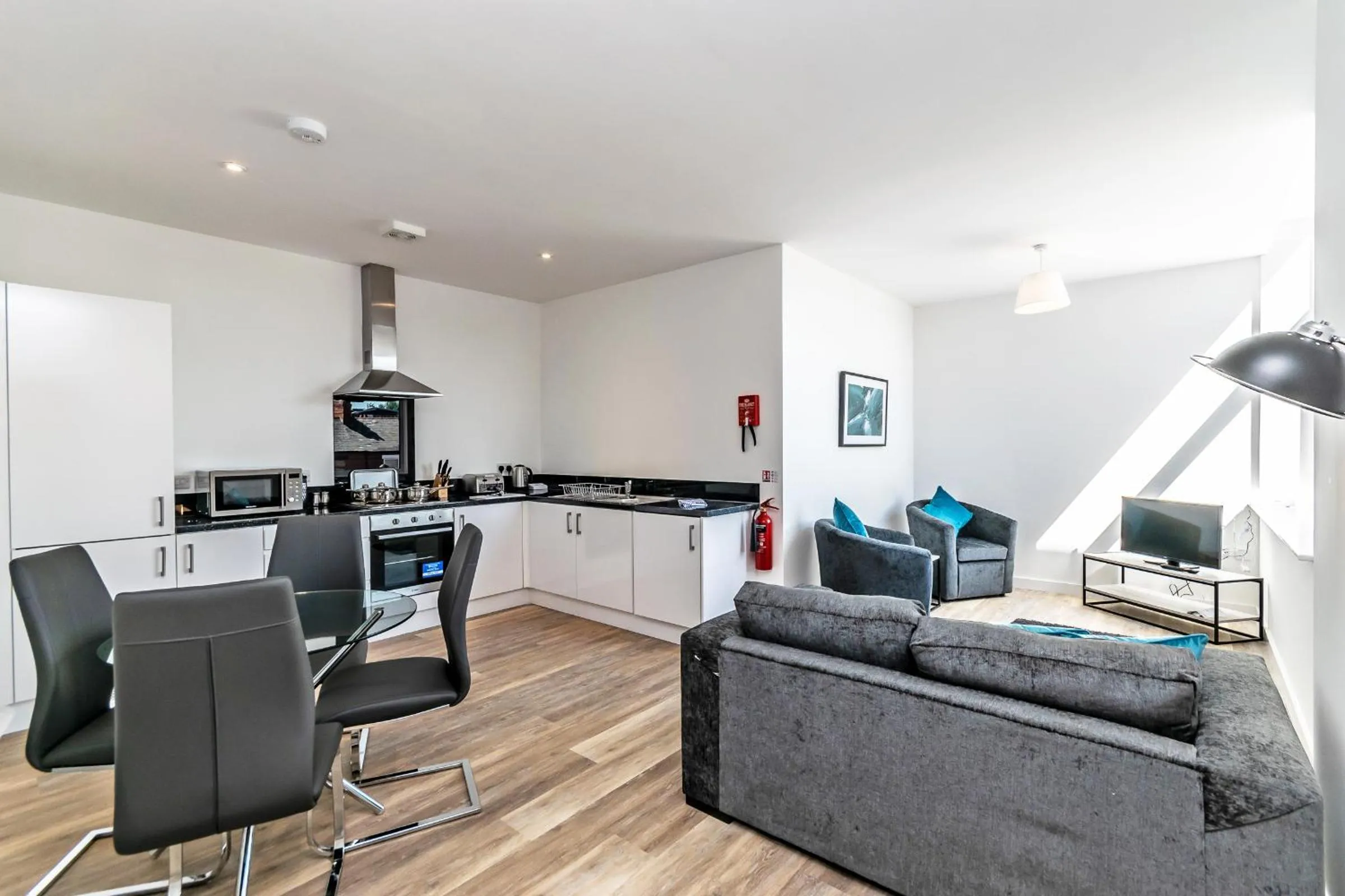 Photo of the whole room in City Suites by Guestz
