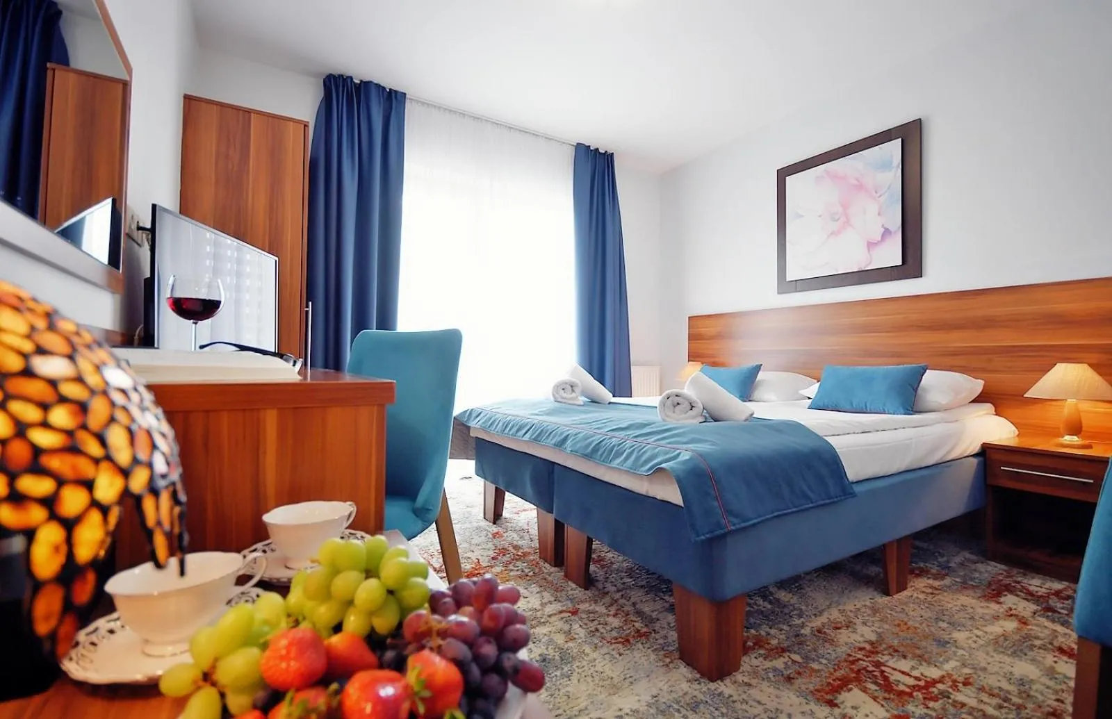 Photo of the whole room, Bed in Amberia