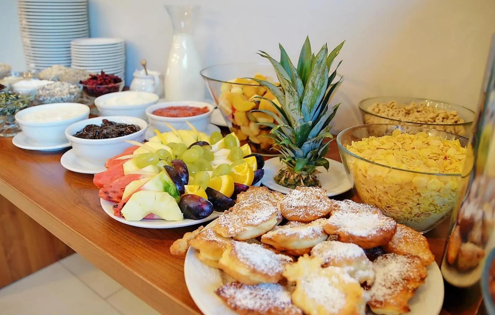 Buffet breakfast in Amberia
