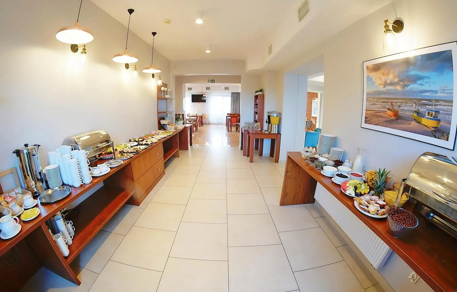 Buffet breakfast in Amberia