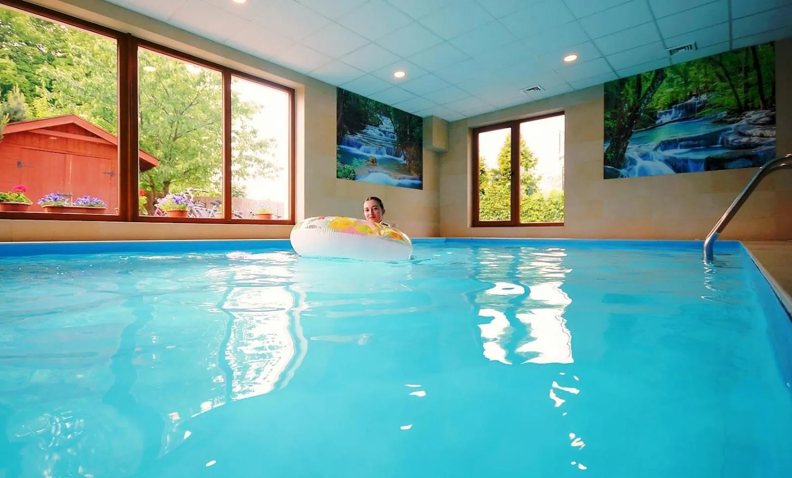 Pool view in Amberia