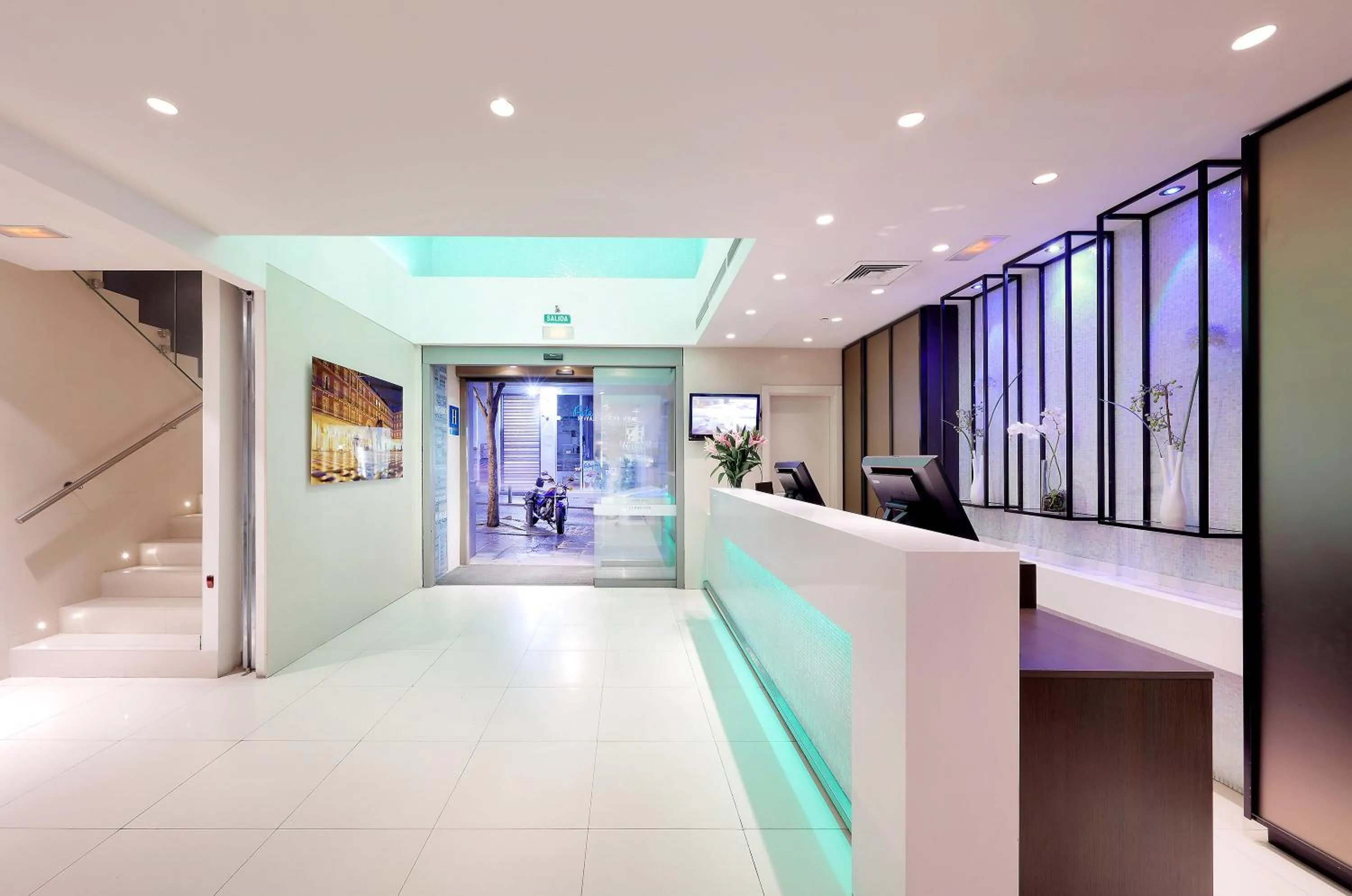 Lobby or reception in Eurostars Plaza Mayor