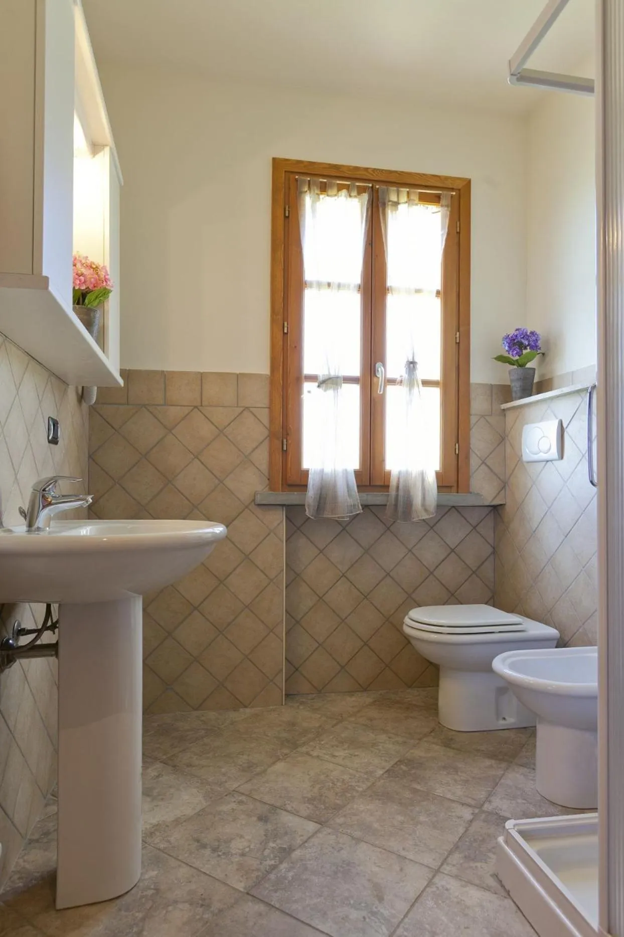 Bathroom in Borgo Guglielmo
