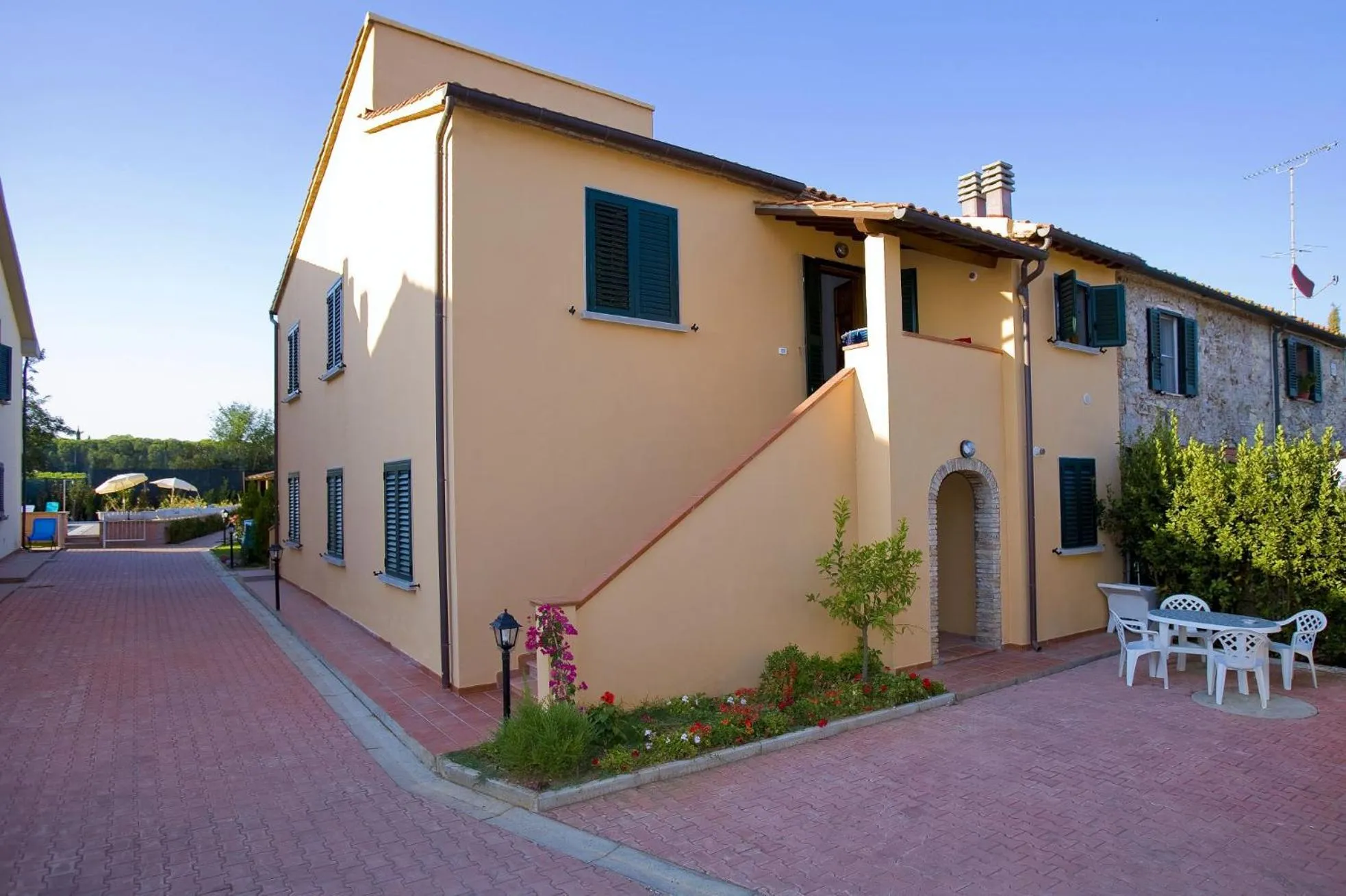 Property building in Borgo Guglielmo