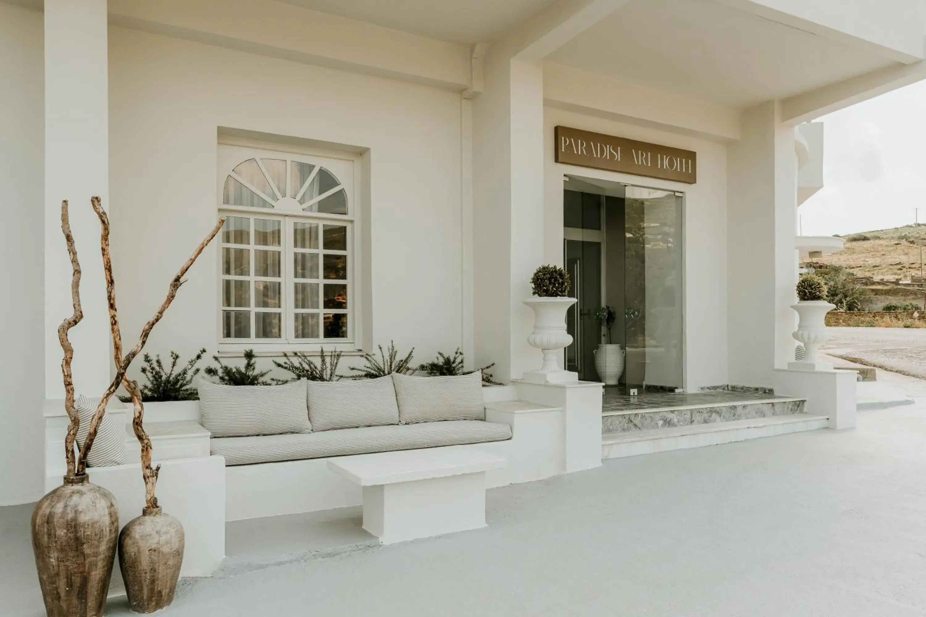 Property building in Paradise Art Hotel Property building in Paradise Art Hotel